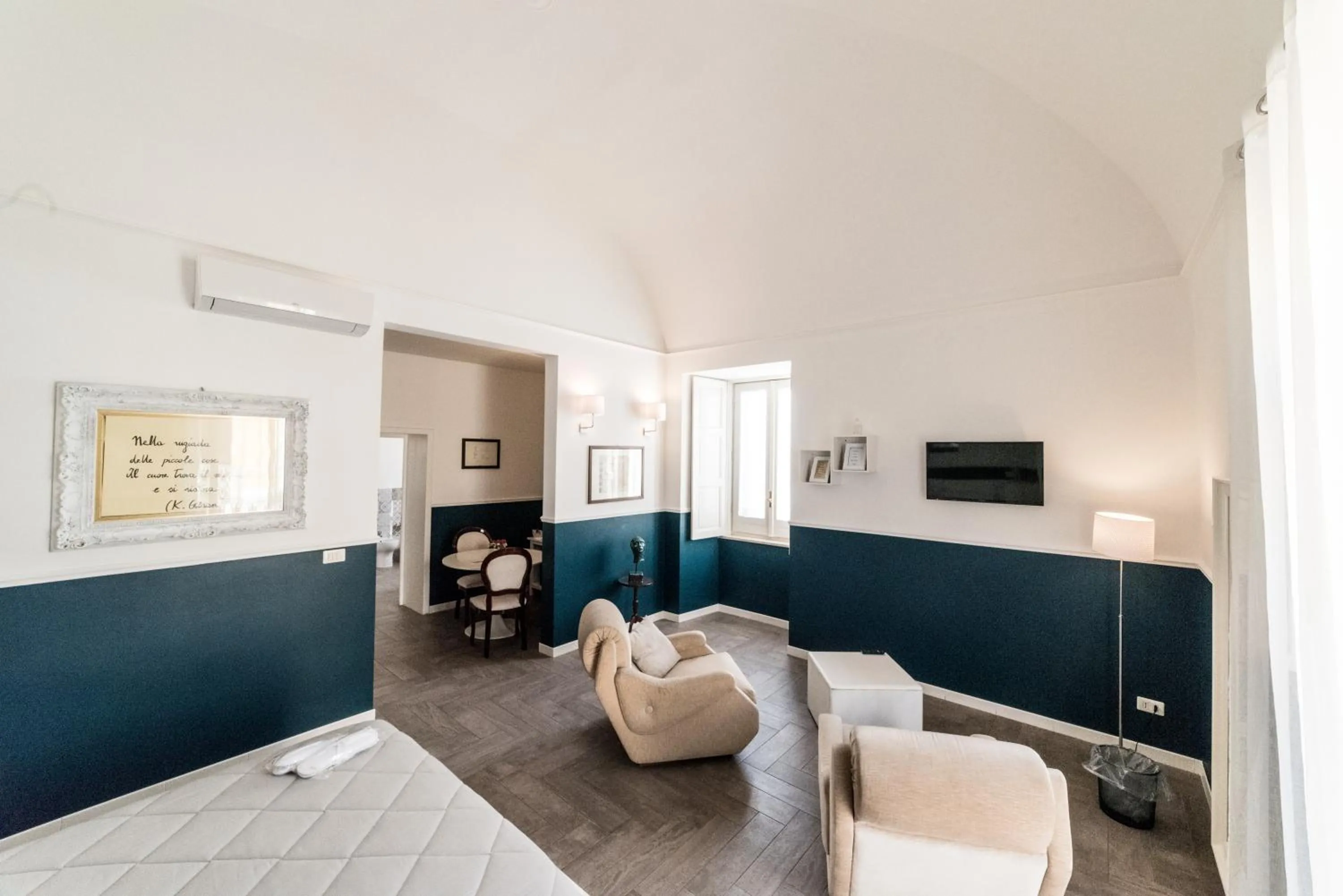 Photo of the whole room in Novecento Dimore di Poesia