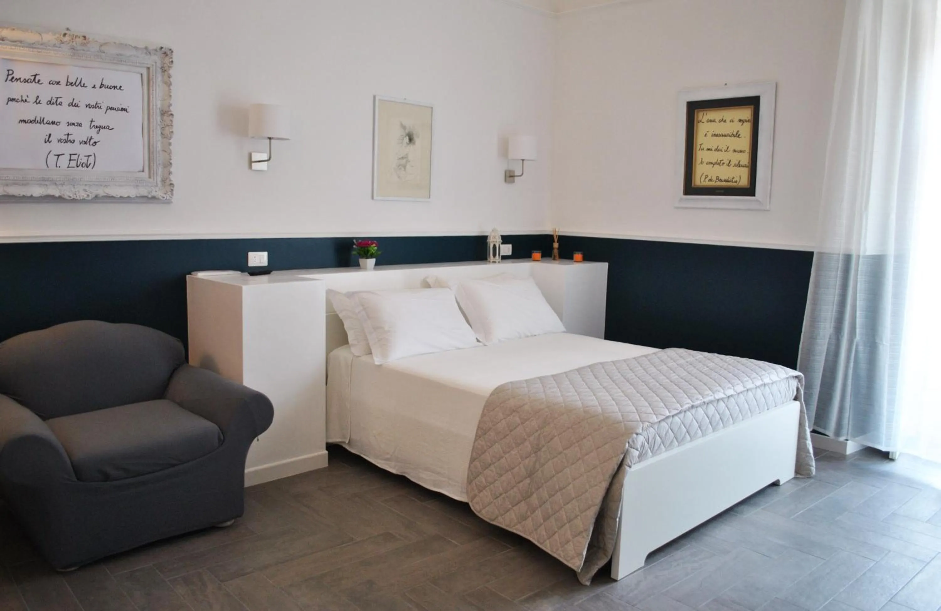 Photo of the whole room, Bed in Novecento Dimore di Poesia
