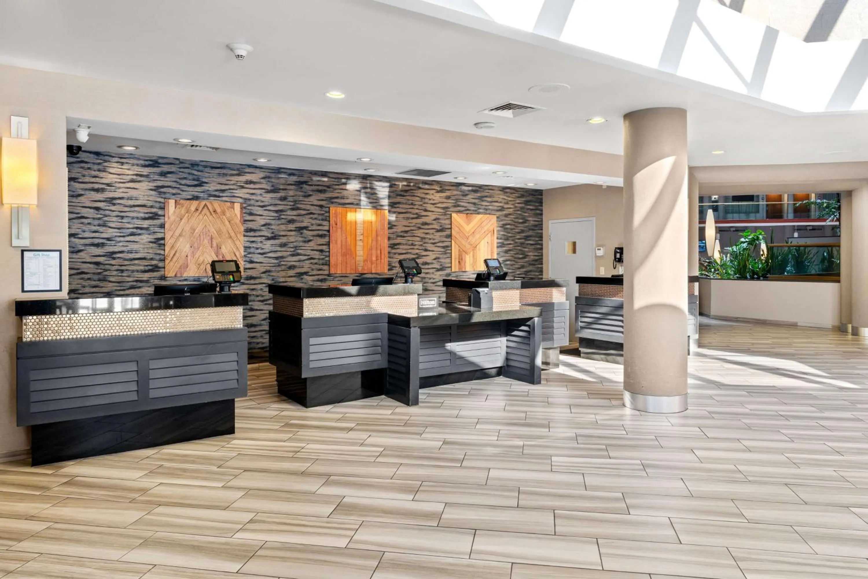 Lobby or reception in Embassy Suites by Hilton Irvine Orange County Airport