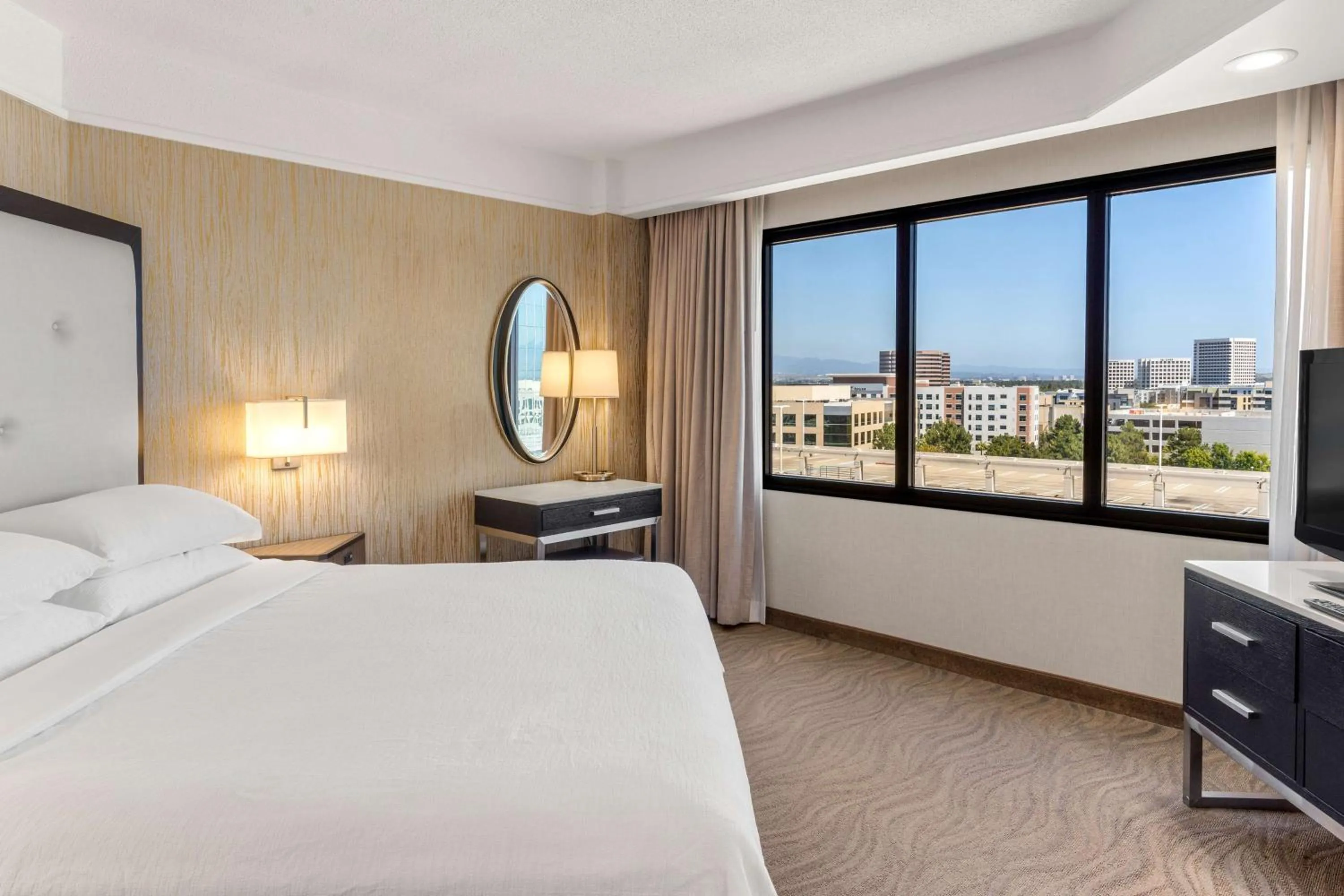 Bedroom, Bed in Embassy Suites by Hilton Irvine Orange County Airport