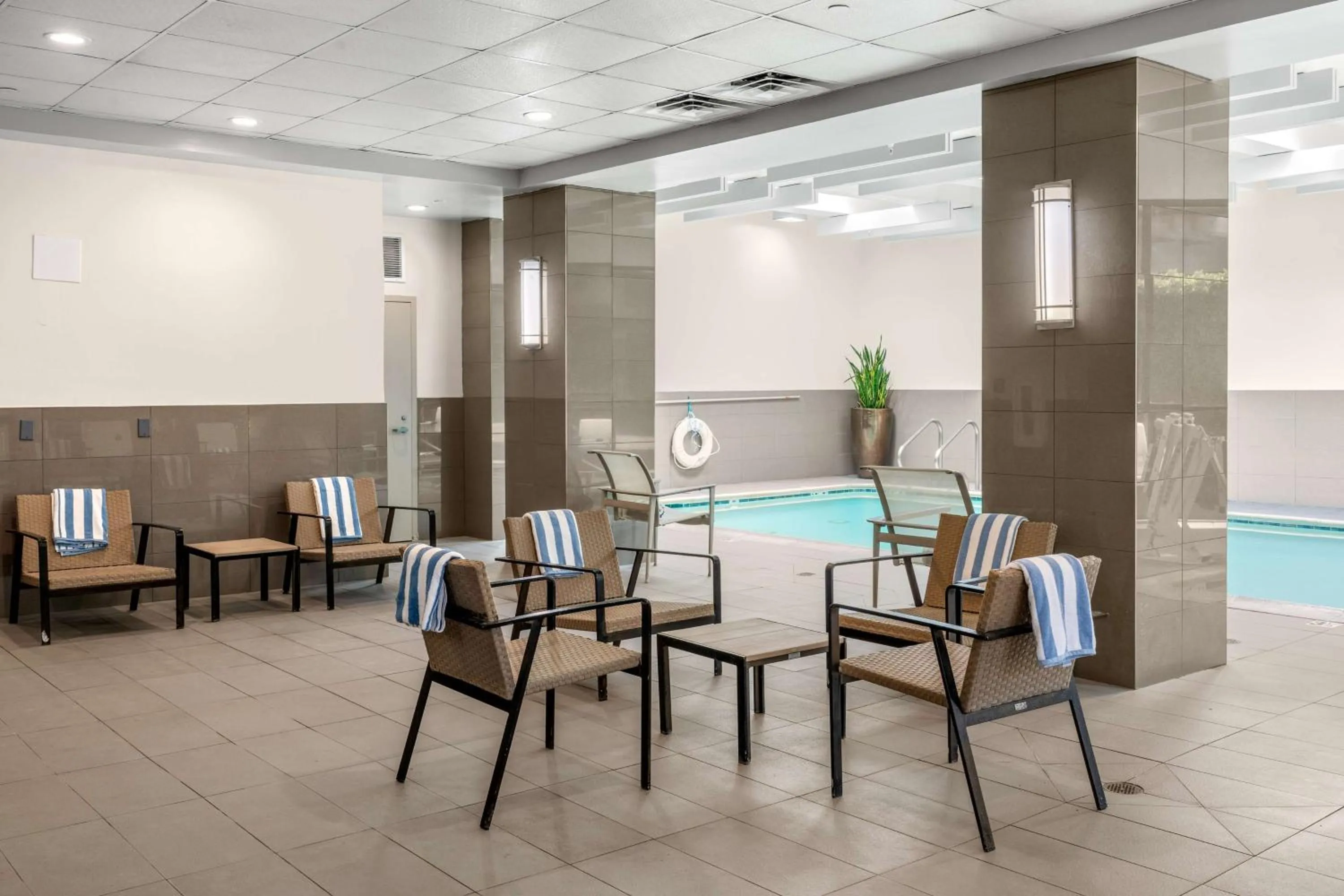 Pool view in Embassy Suites by Hilton Irvine Orange County Airport