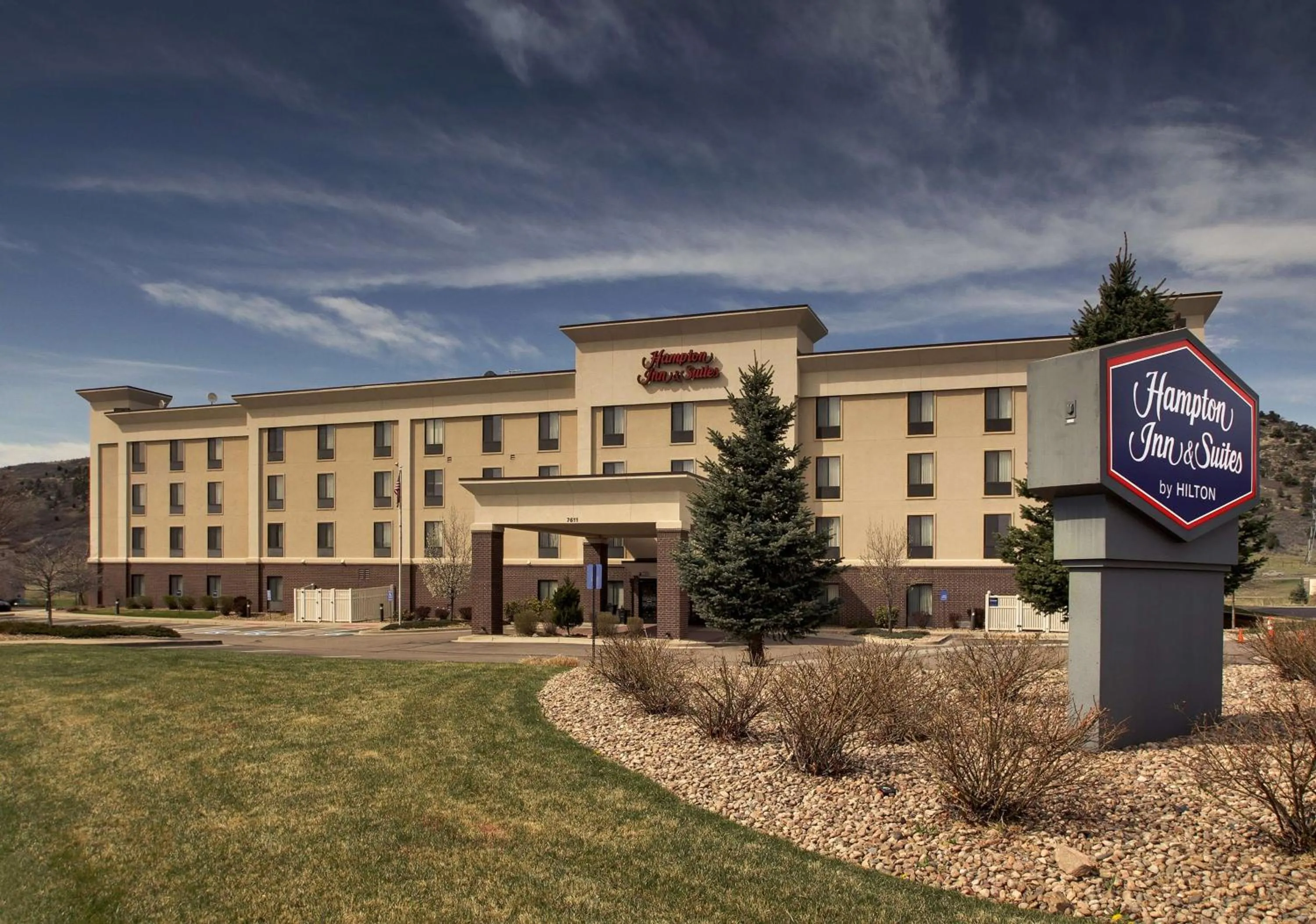 Property building in Hampton Inn & Suites Denver Littleton