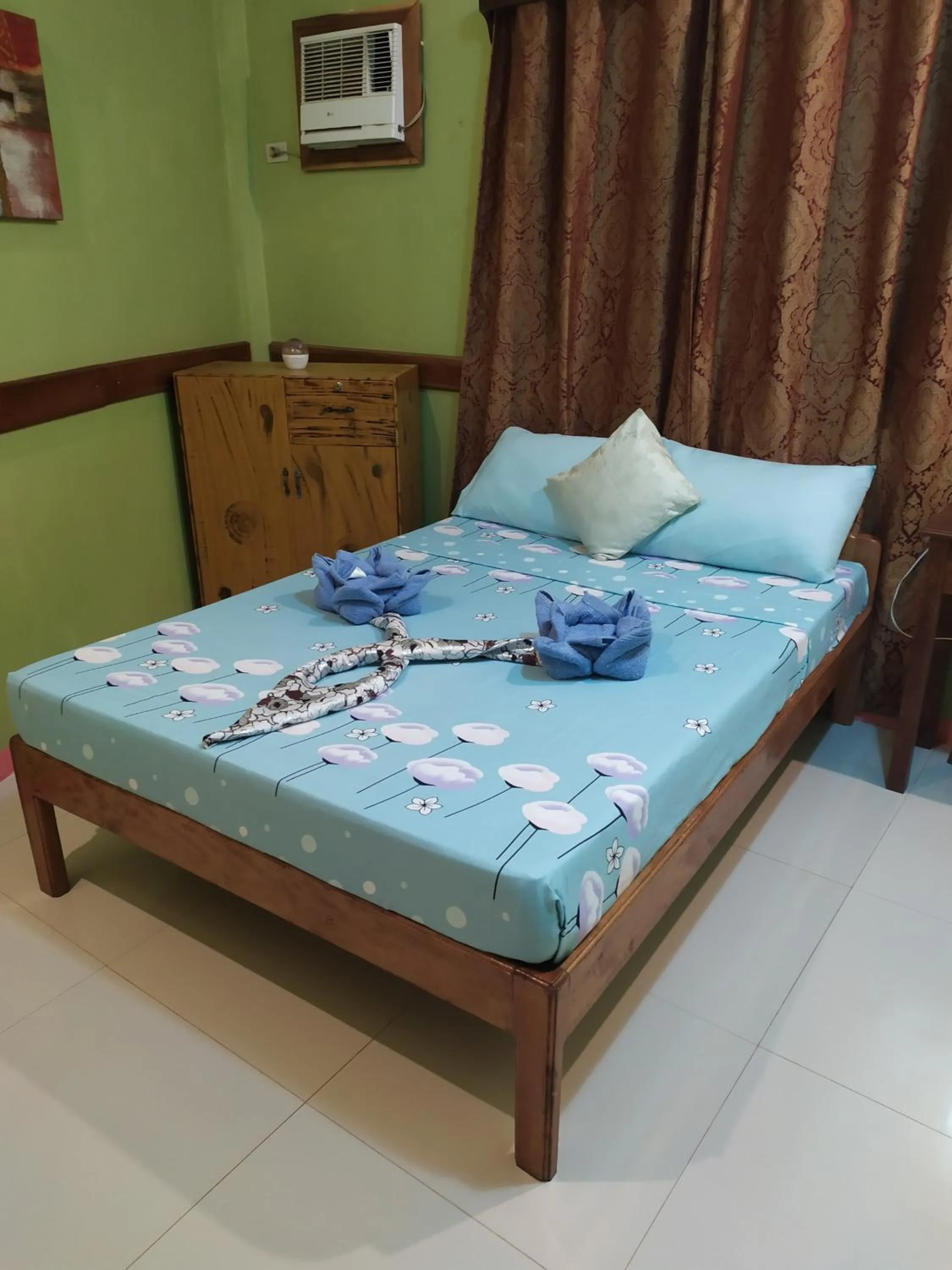 Bed in St. John Island View Pensionne