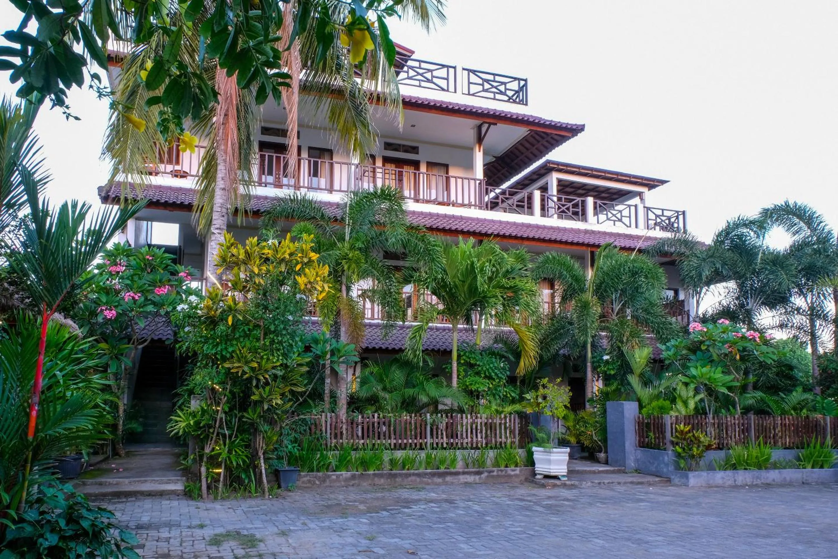 Property building in Friends Beach Hotel