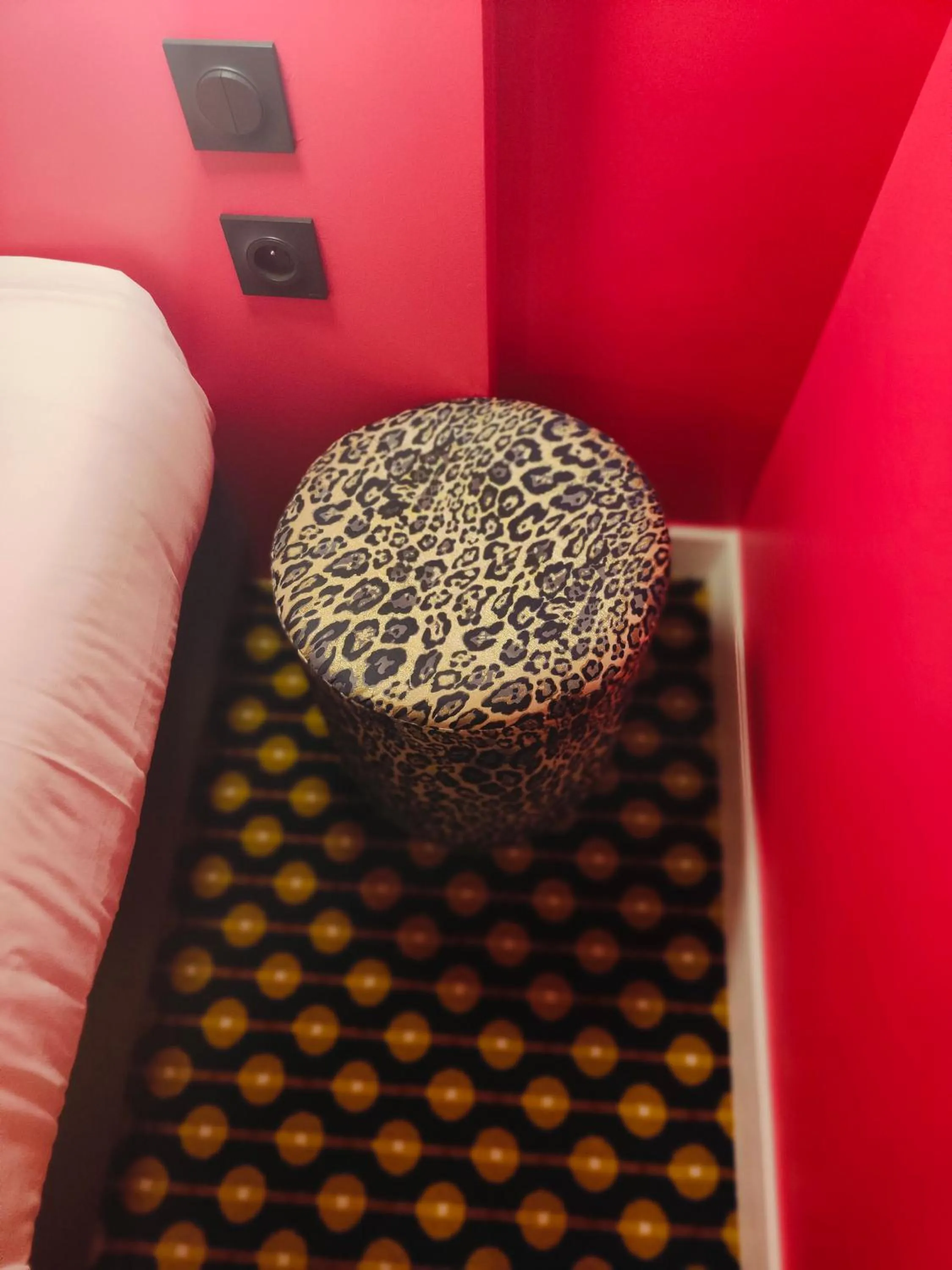 Decorative detail, Bed in Hôtel Noir