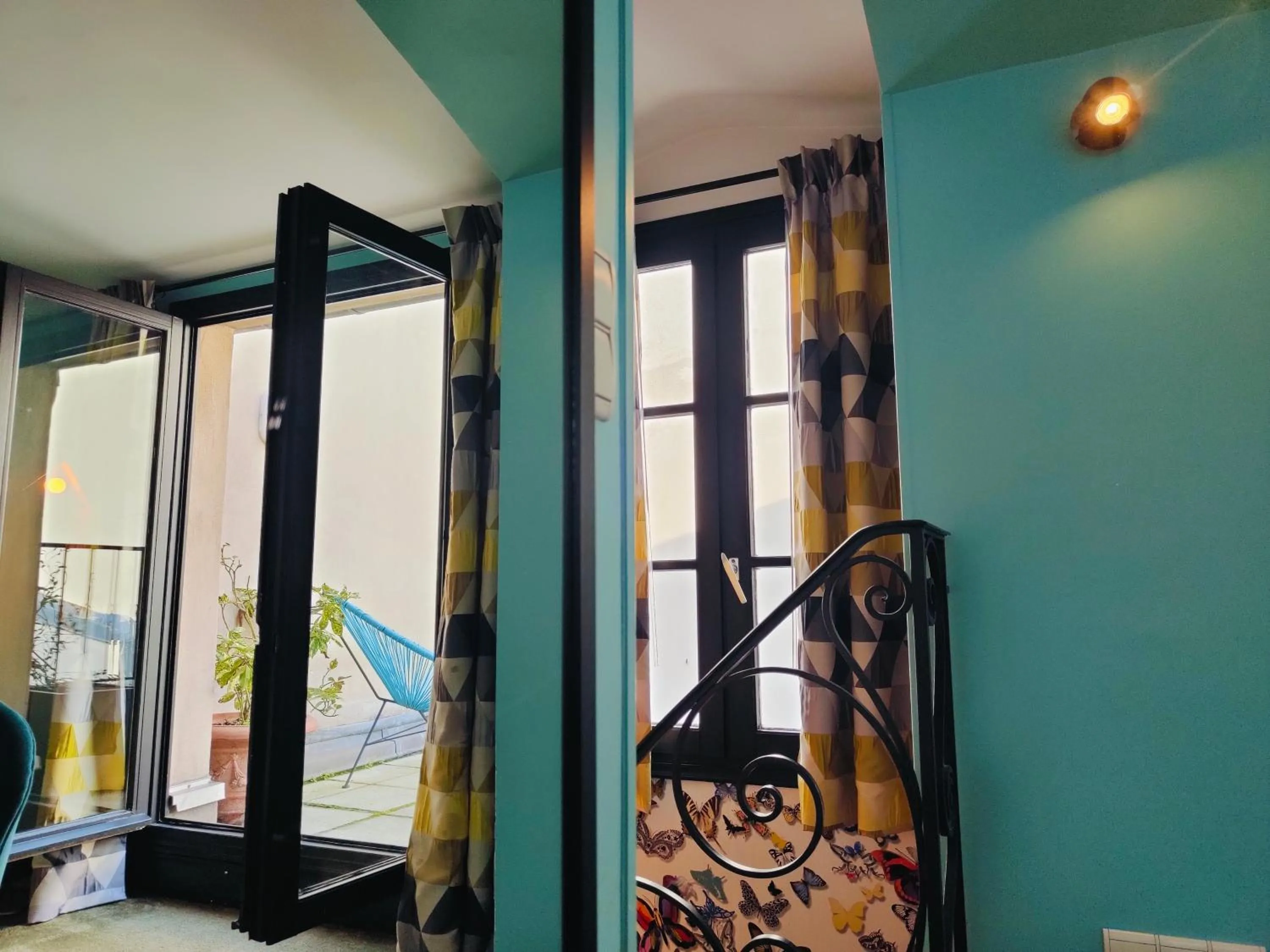 Bedroom in Hôtel Noir