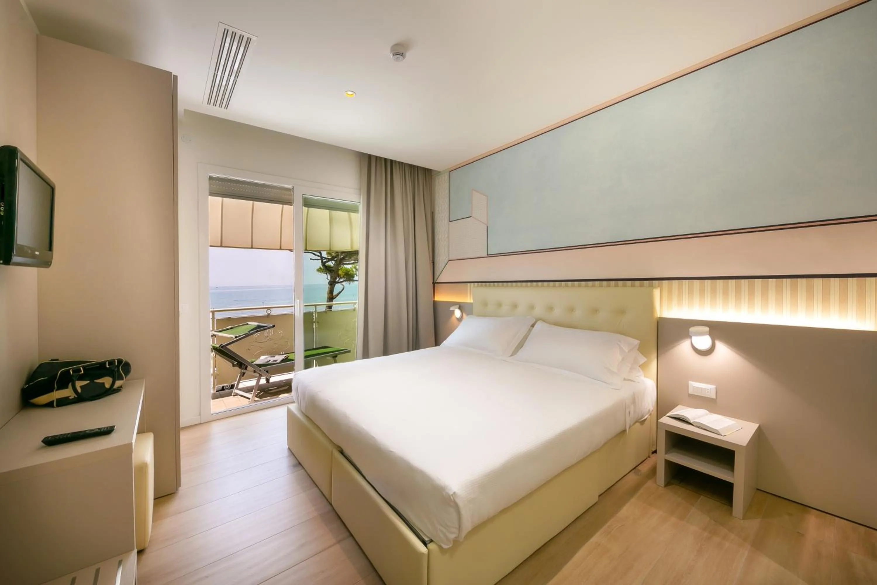 Bedroom in Hotel Le Lampare