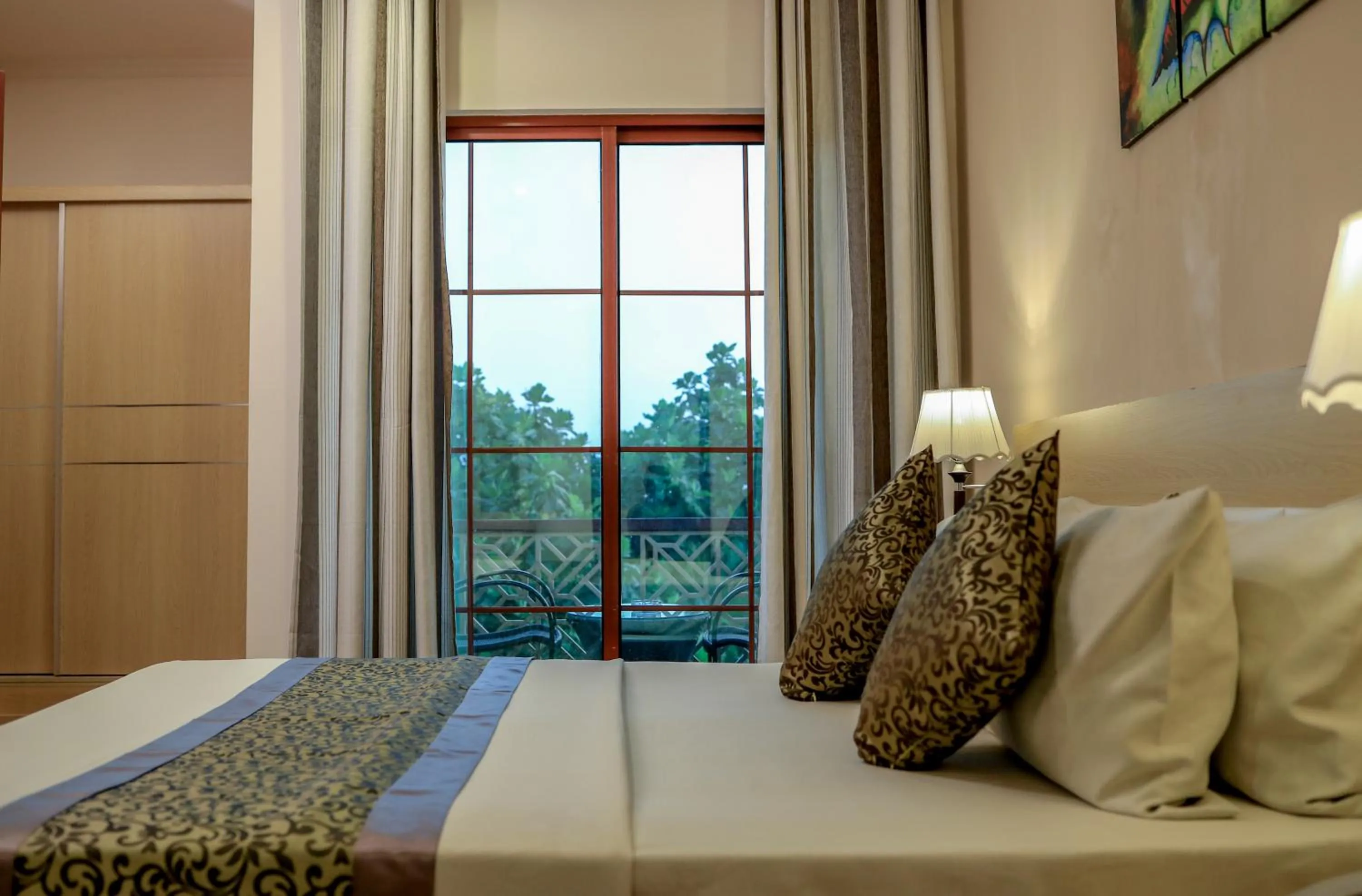 TV and multimedia, Bed in Triton Beach Hotel & Spa