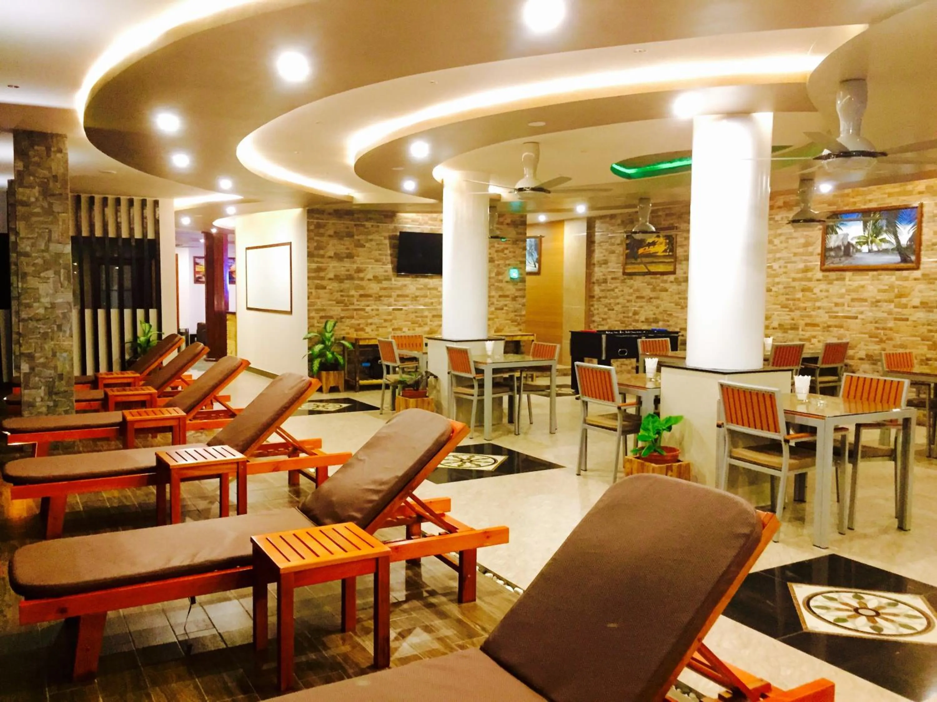 Restaurant/places to eat in Triton Beach Hotel & Spa