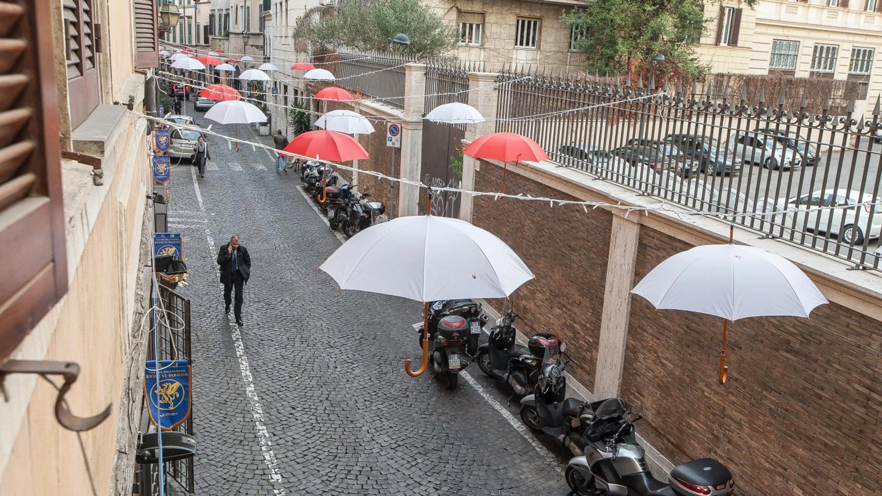 Property building in Rental in Rome Mial house