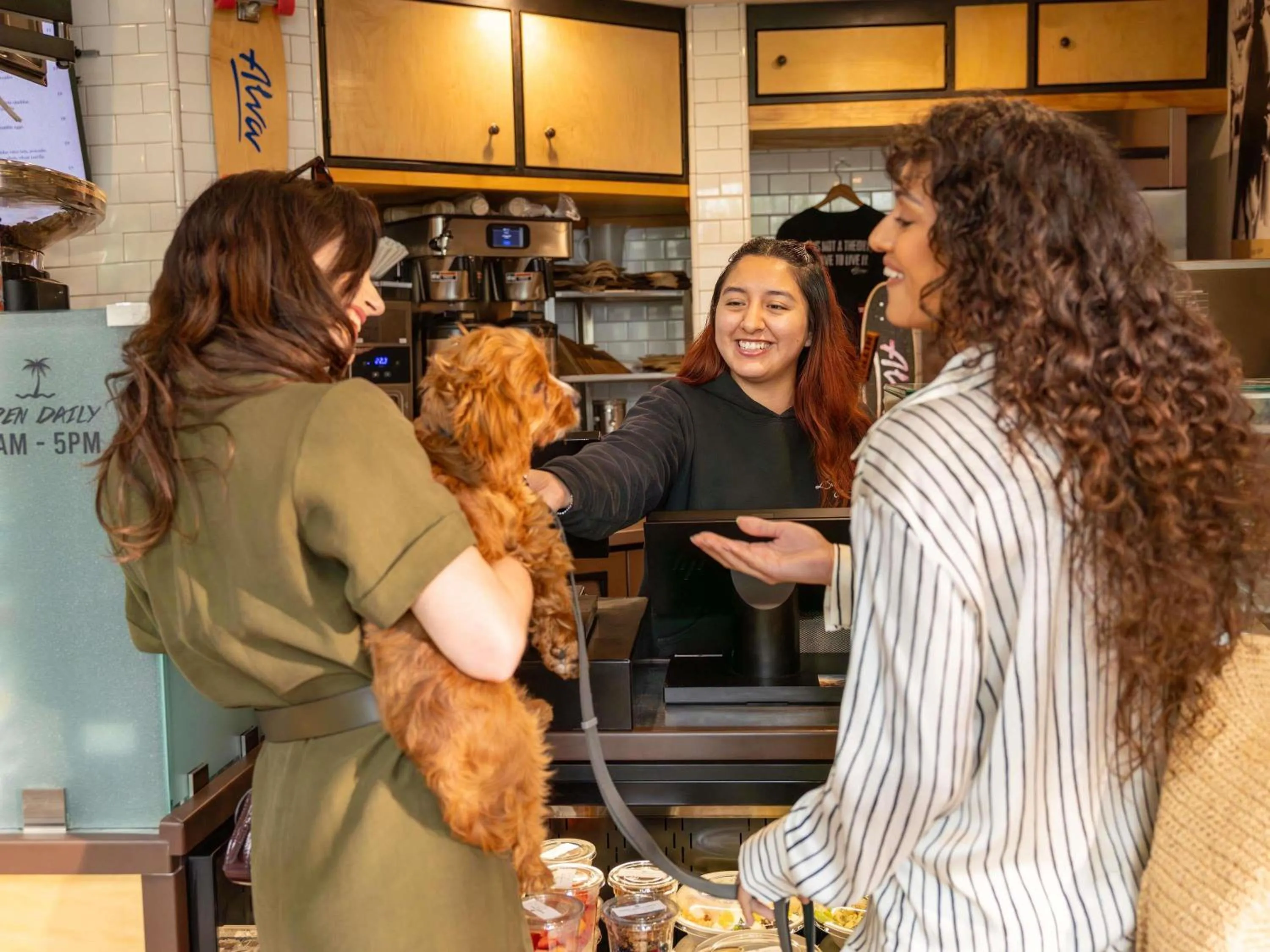 Restaurant/places to eat in Fairmont Miramar Hotel & Bungalows