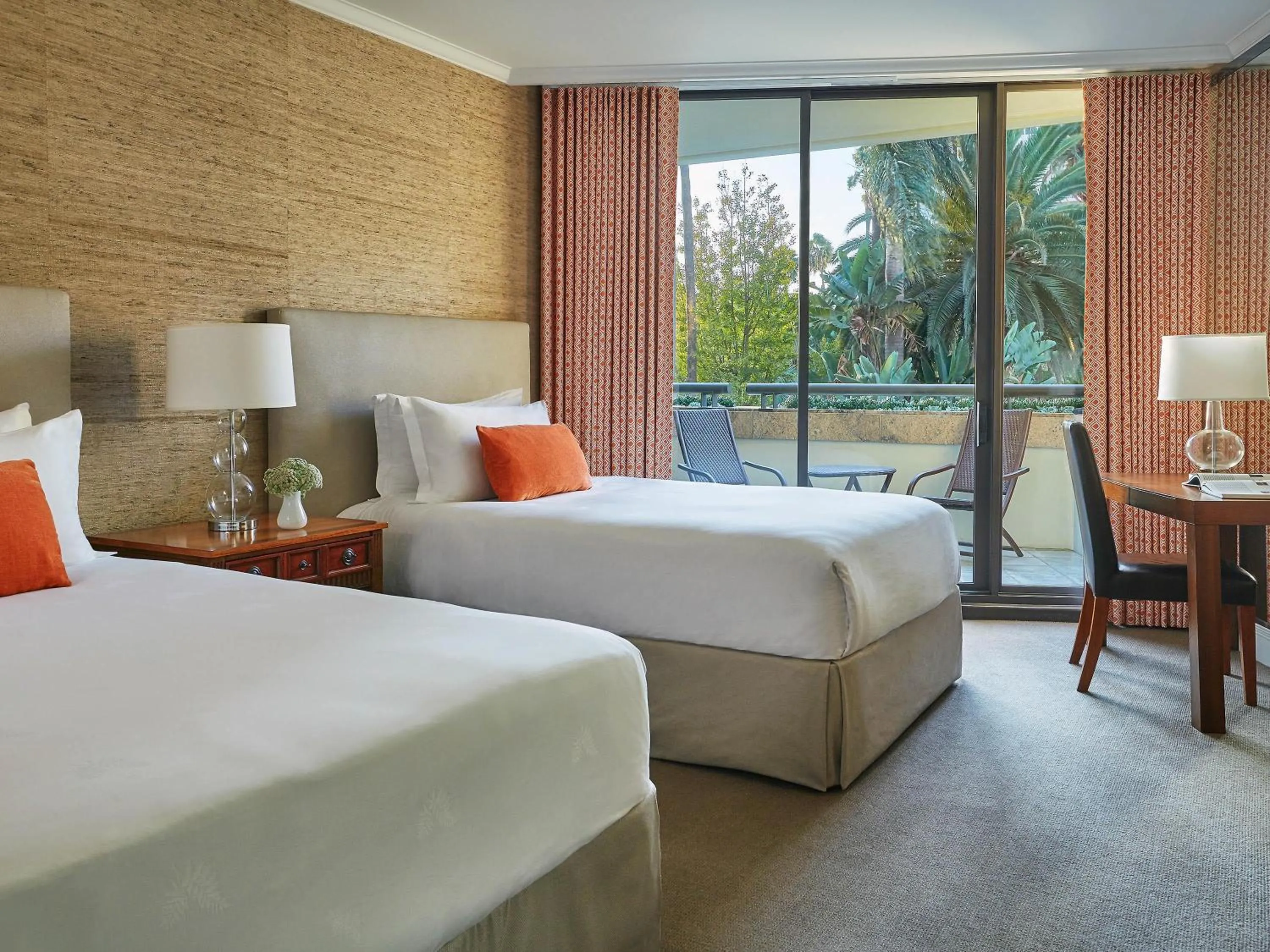 Bedroom, Bed in Fairmont Miramar Hotel & Bungalows