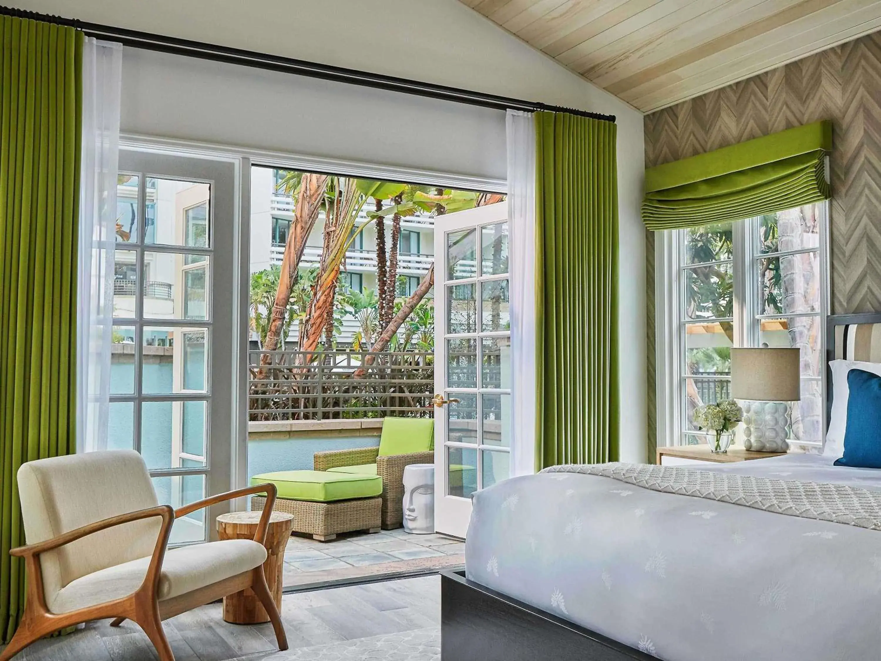 Bungalow King with Patio in Fairmont Miramar Hotel & Bungalows Bungalow King with Patio in Fairmont Miramar Hotel & Bungalows