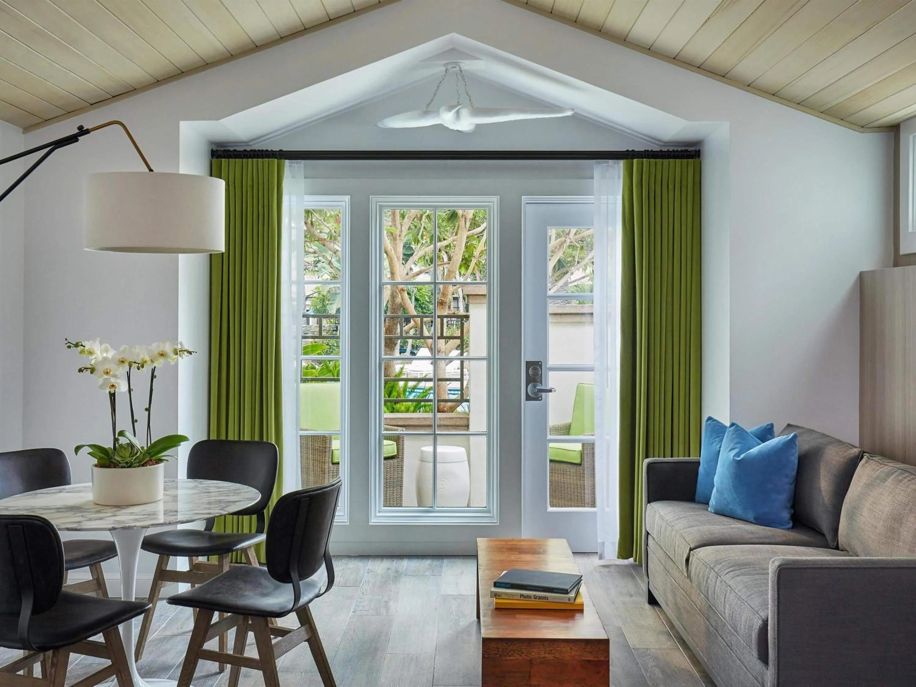 Bedroom in Fairmont Miramar Hotel & Bungalows