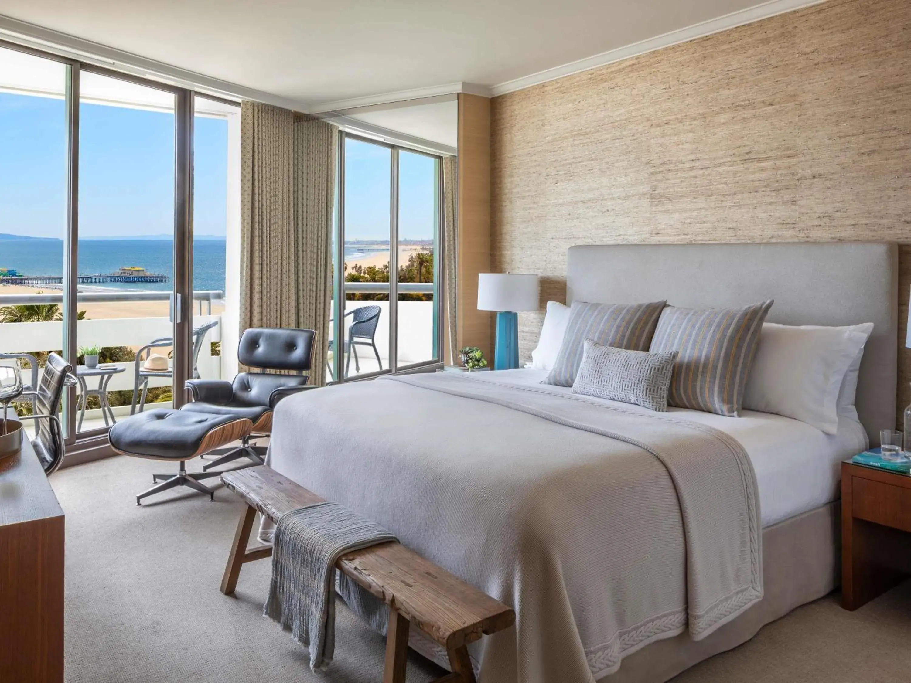 Premier King Room with Ocean View in Fairmont Miramar Hotel & Bungalows Premier King Room with Ocean View in Fairmont Miramar Hotel & Bungalows