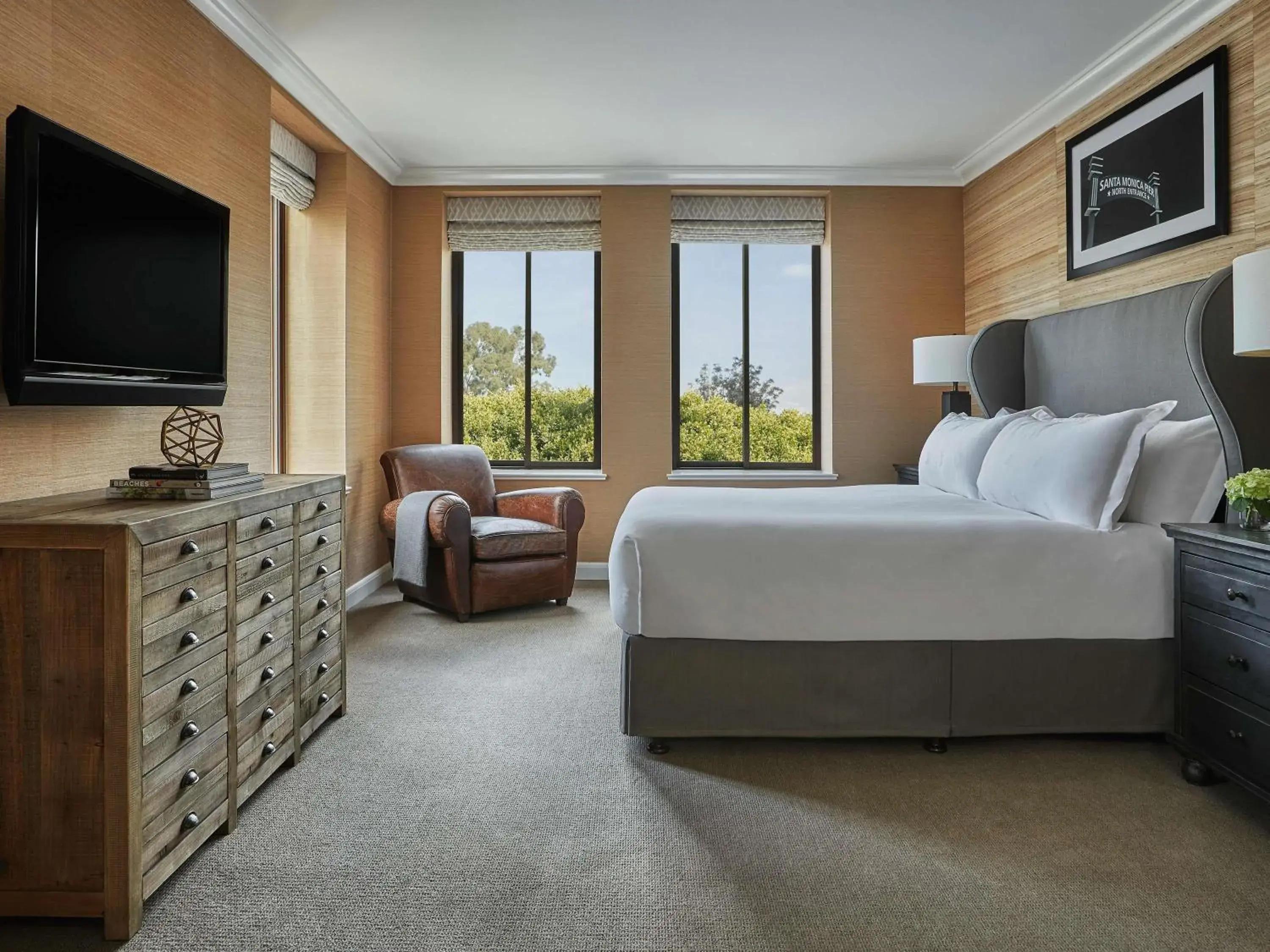 One-Bedroom King Suite in Fairmont Miramar Hotel & Bungalows One-Bedroom King Suite in Fairmont Miramar Hotel & Bungalows