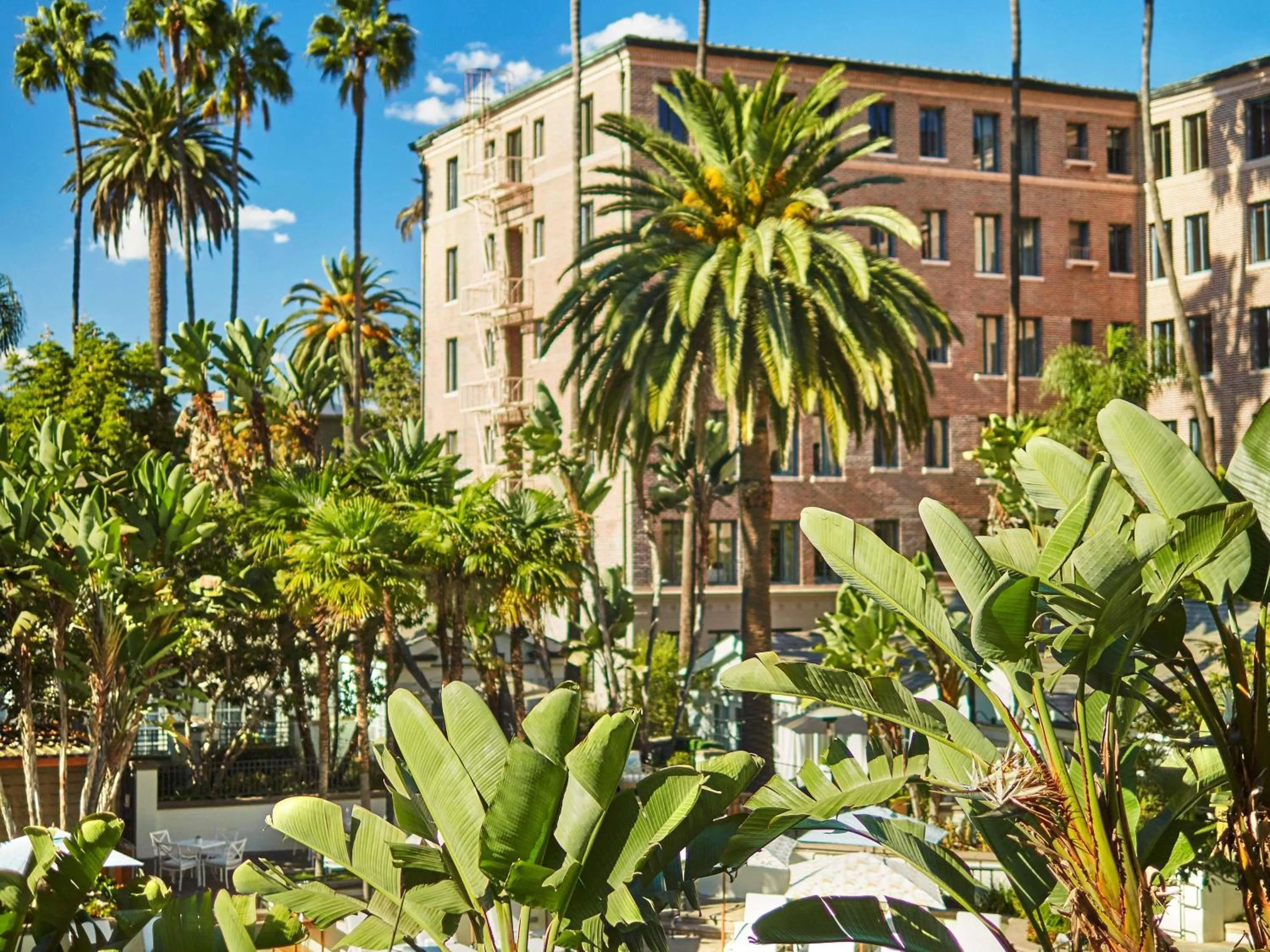 Bedroom in Fairmont Miramar Hotel & Bungalows