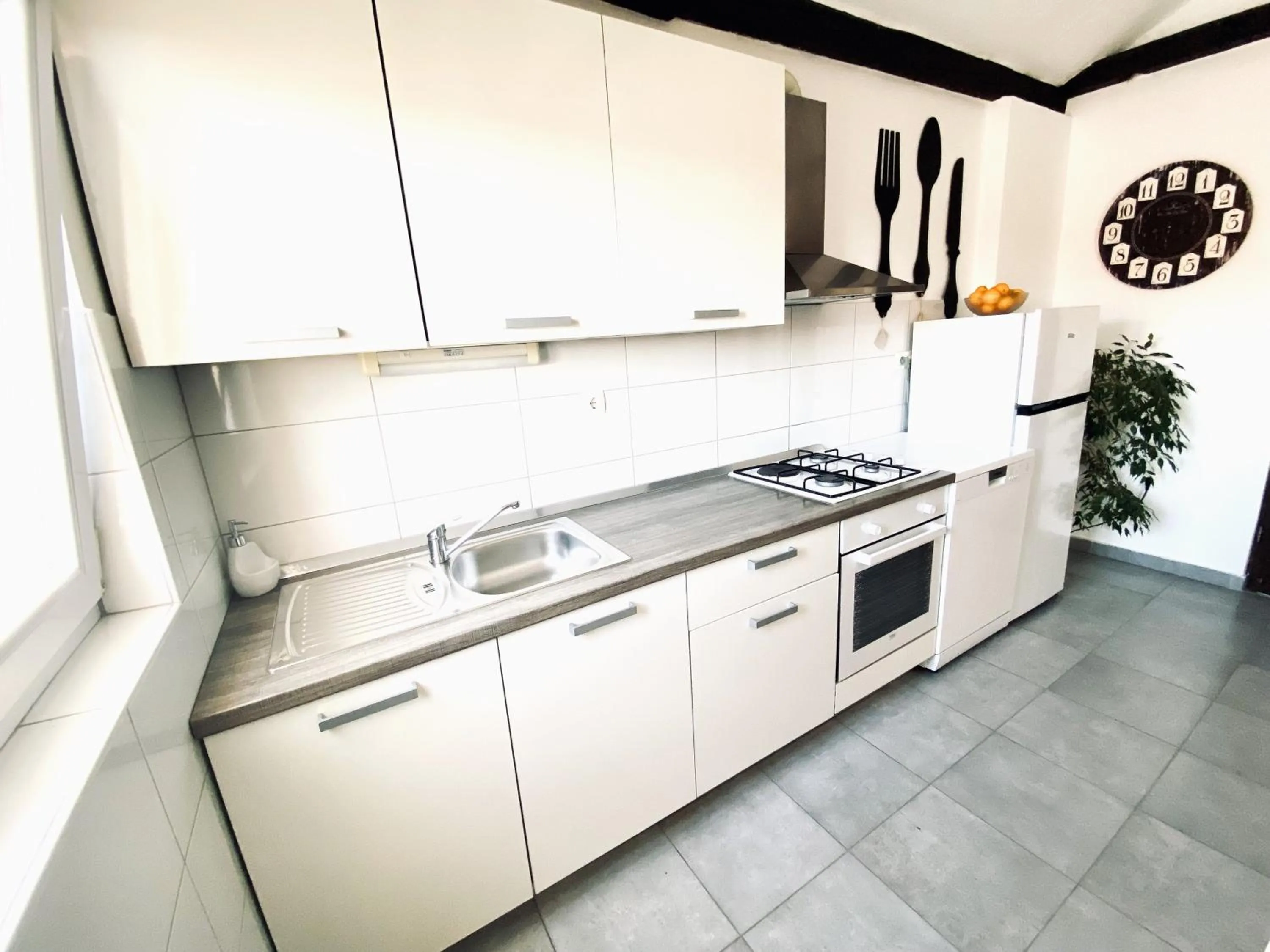 kitchen in Luna Maris Apartments