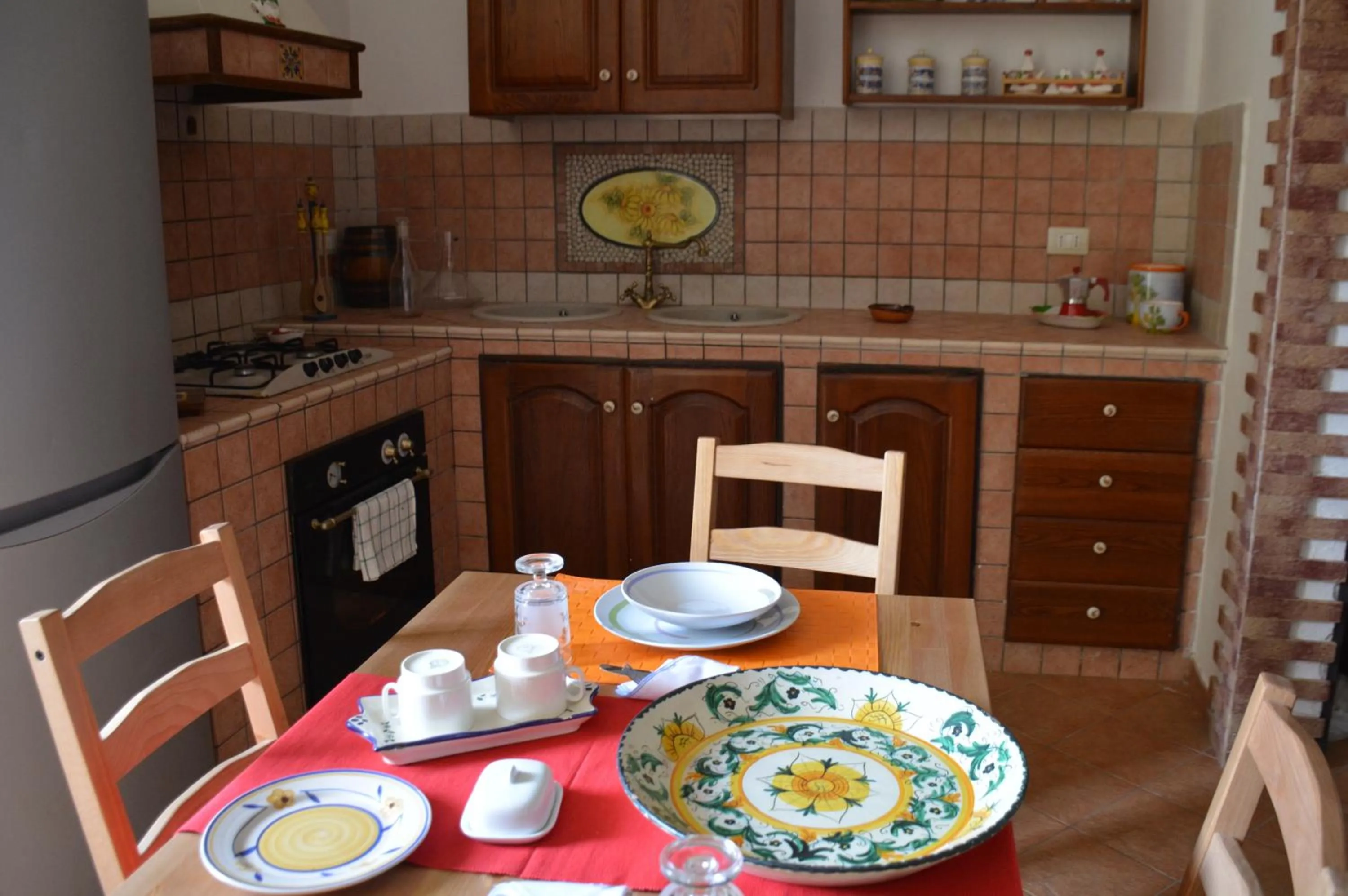 Kitchen or kitchenette in Etna Hiking B&B