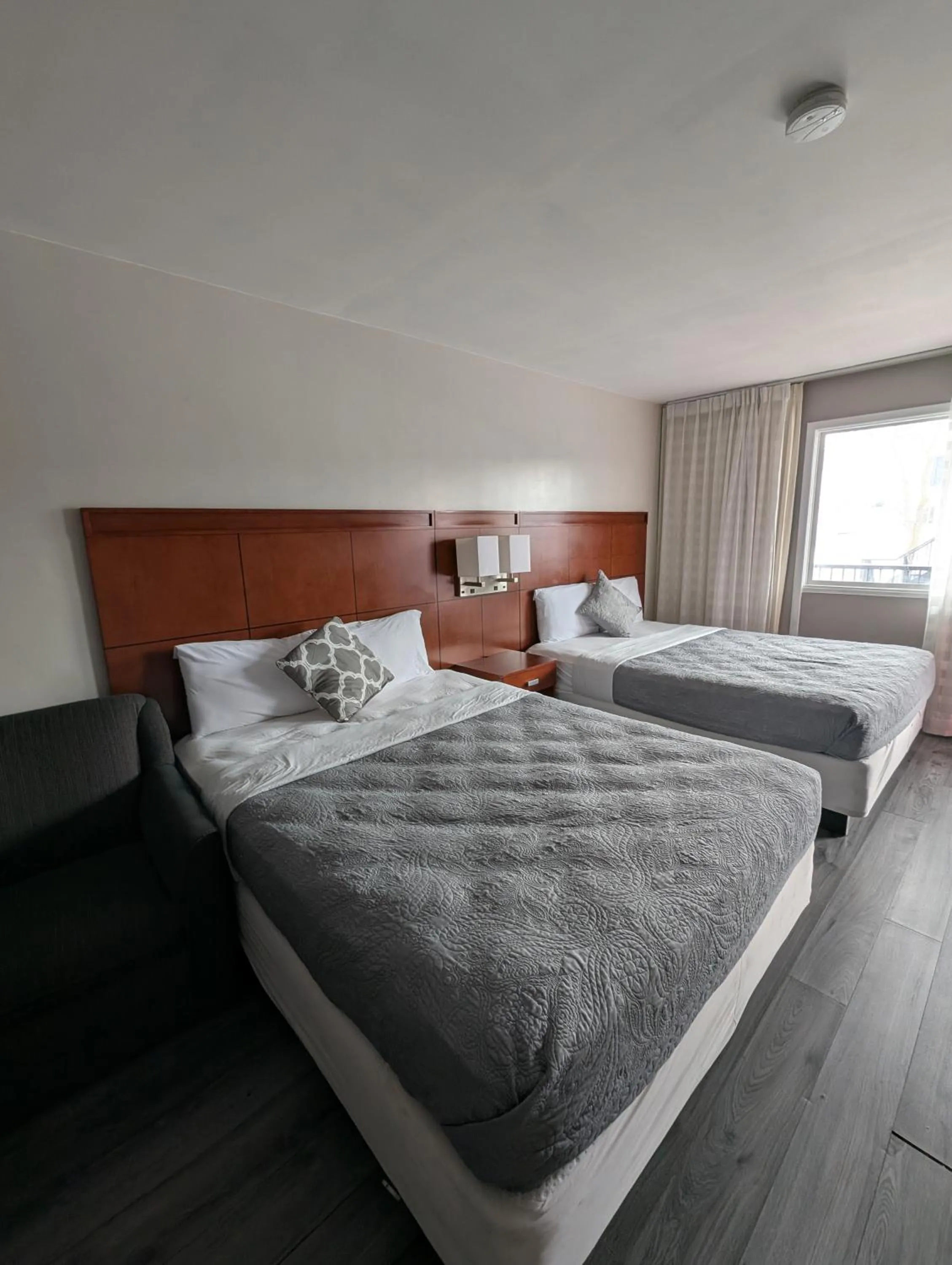 Bed in 7 Nights Stay