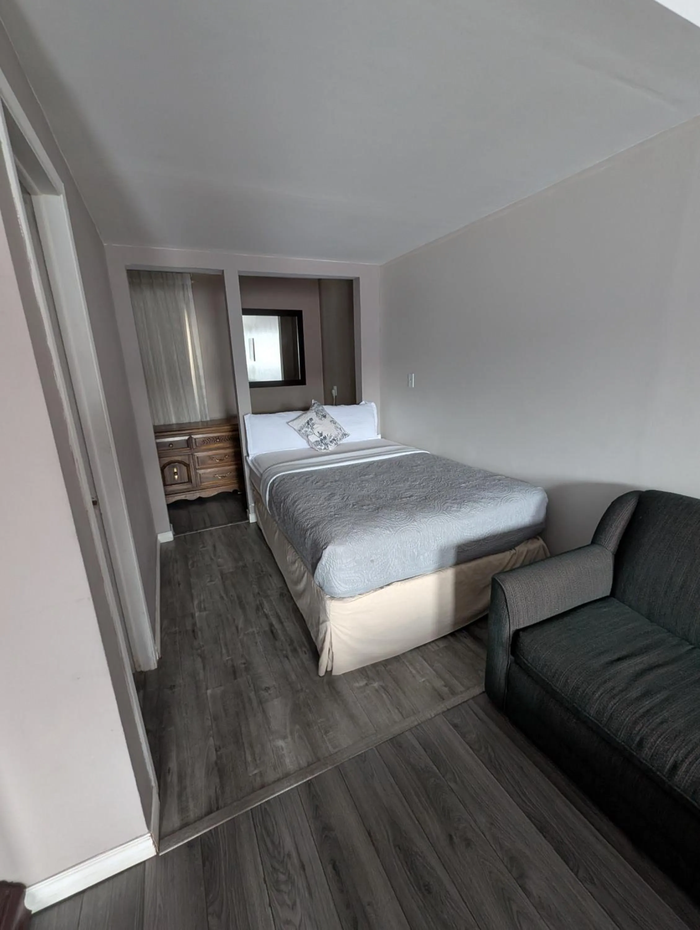 Bed in 7 Nights Stay