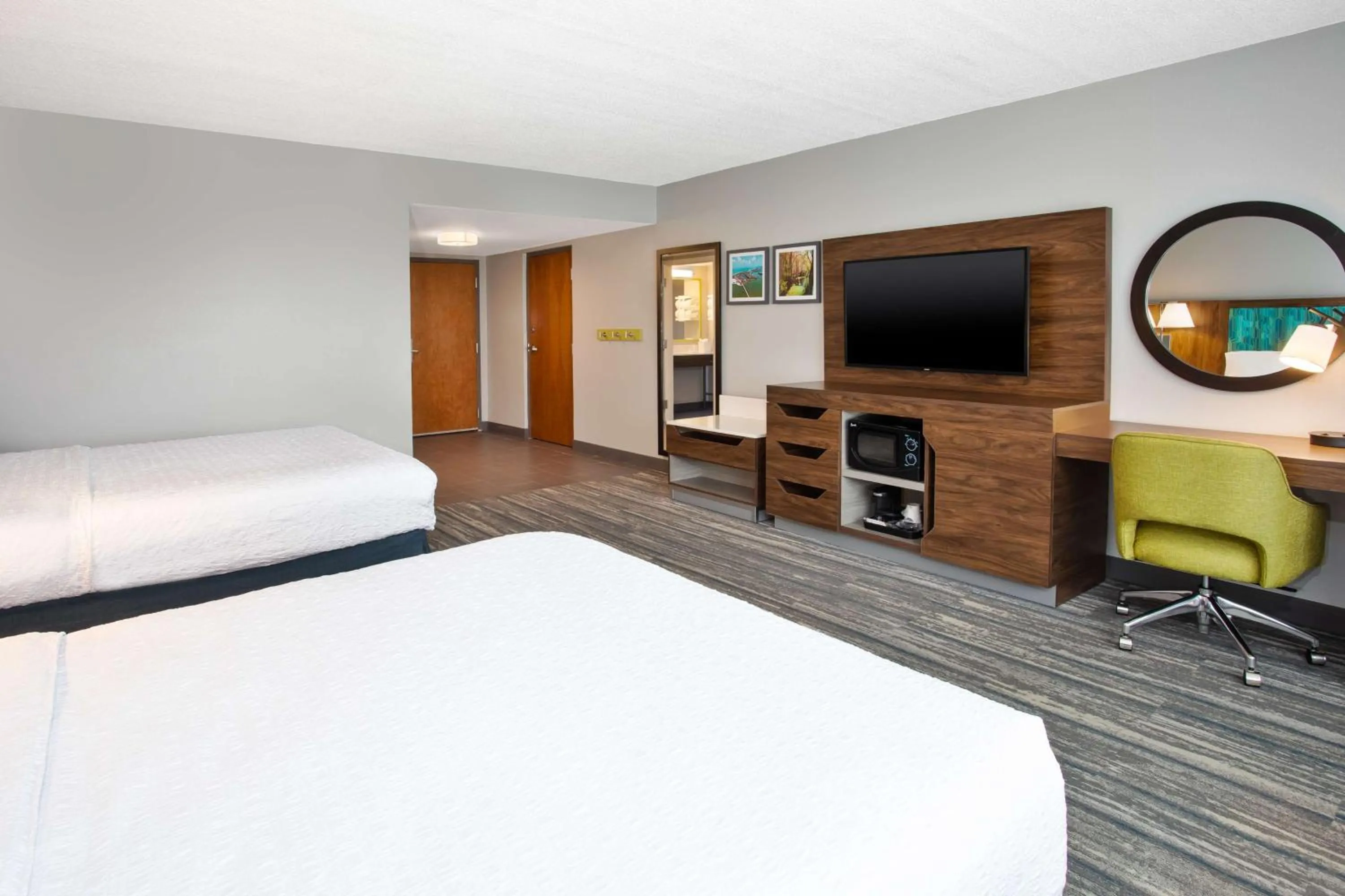 Bedroom, Bed in Hampton Inn & Suites Cape Coral / Fort Myers