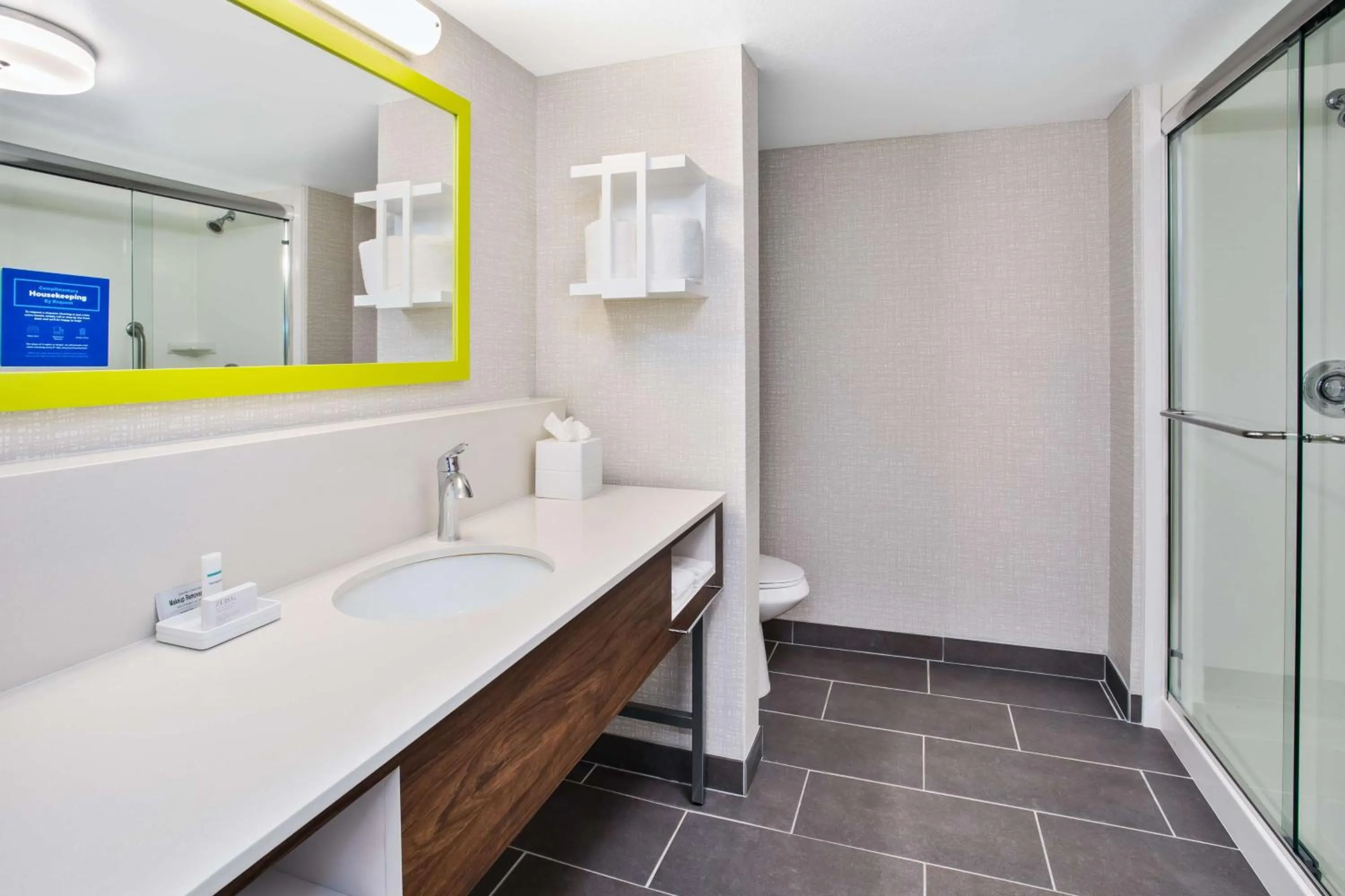 Bathroom in Hampton Inn & Suites Cape Coral / Fort Myers