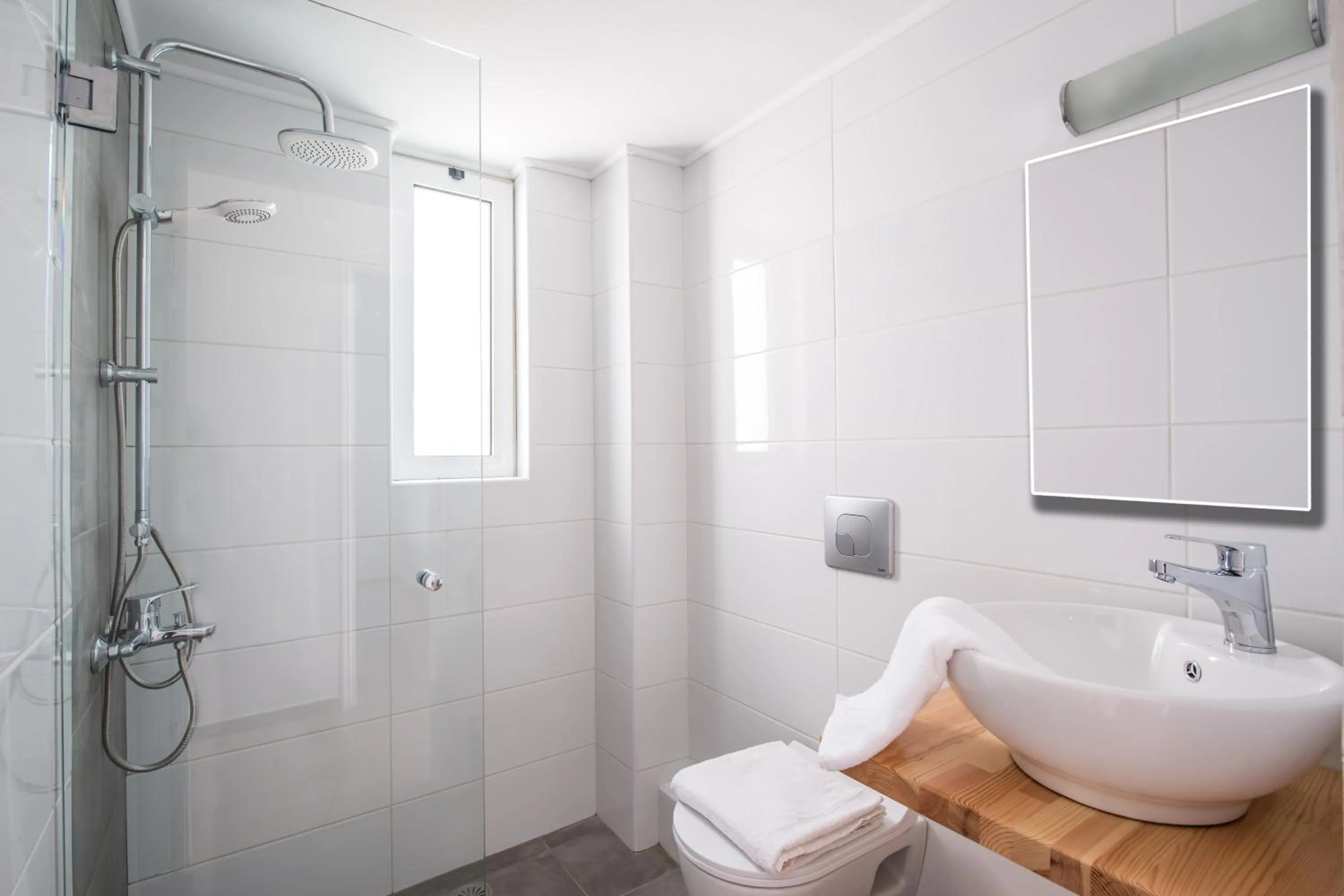 Shower in W Suites by Estia