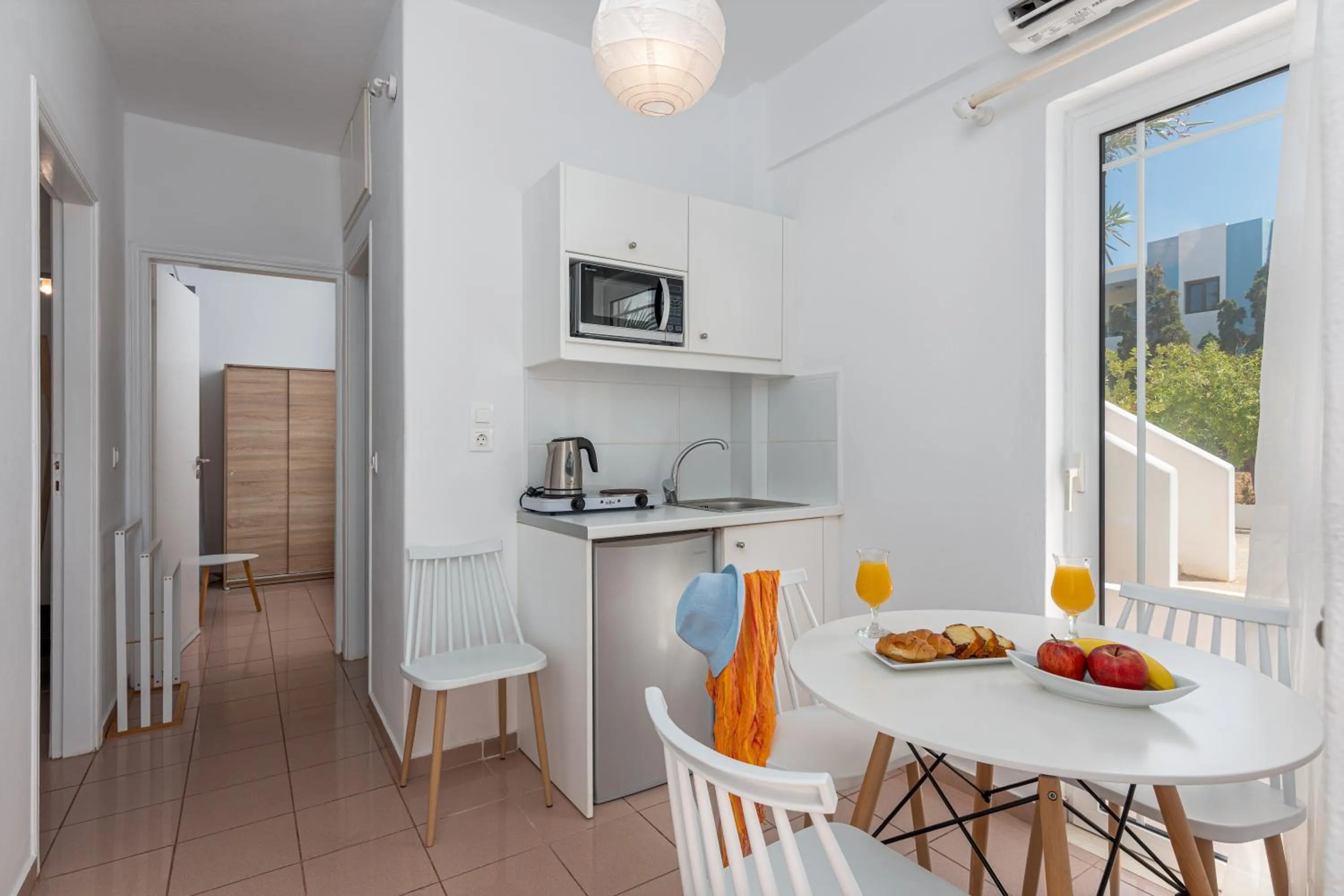 Coffee/tea facilities in W Suites by Estia