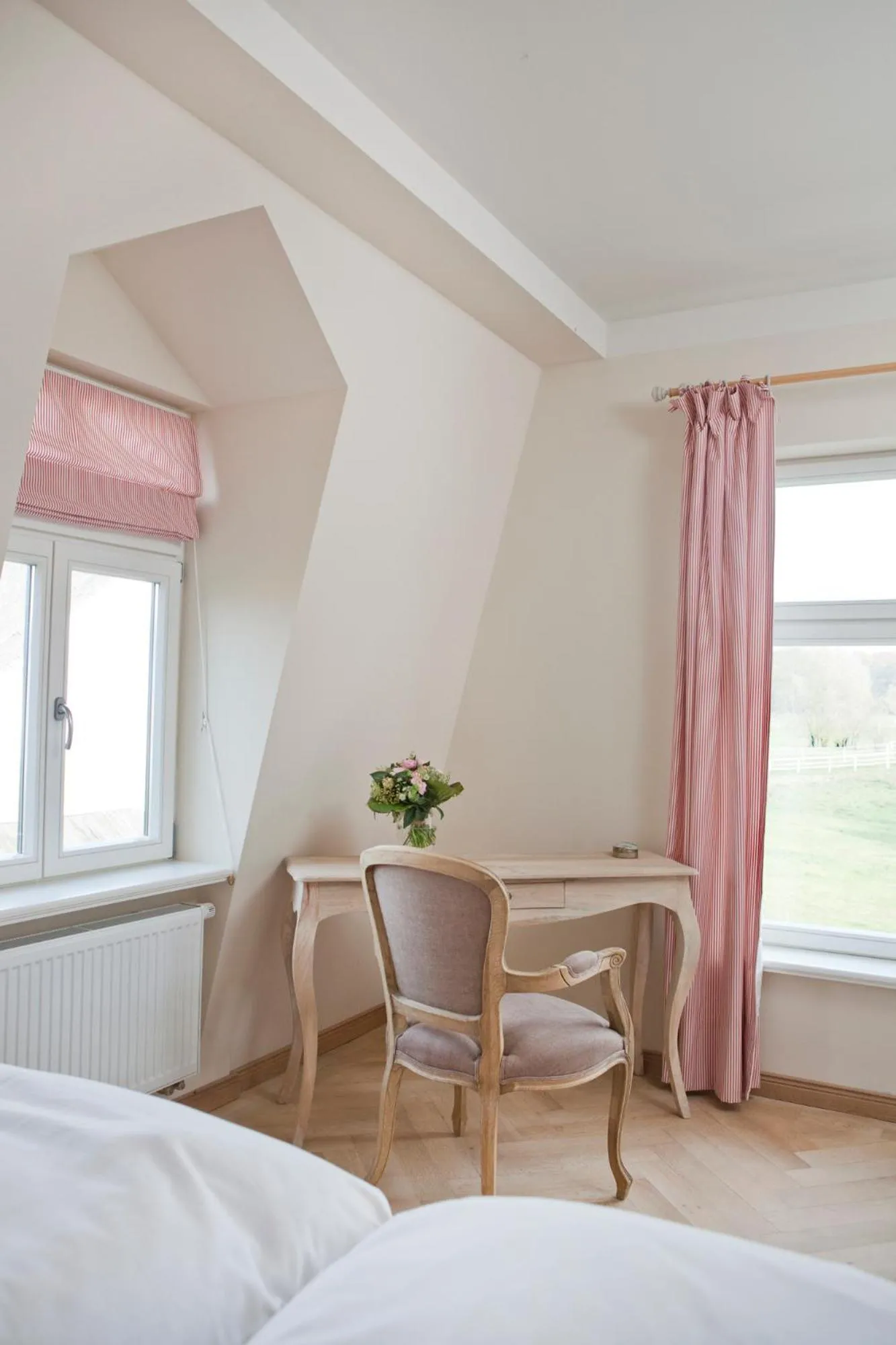 Garden, Bed in Gut Sarnow - Hotel und Restaurant