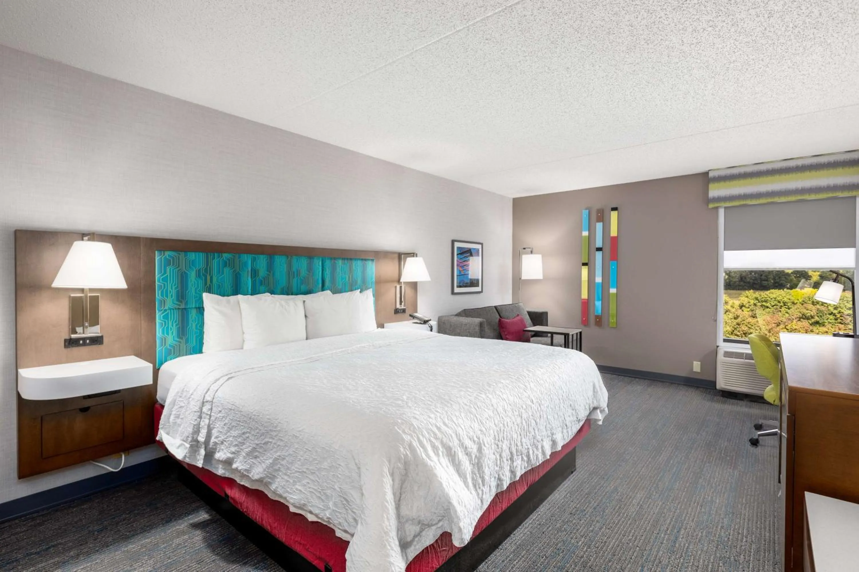 Living room, Bed in Hampton Inn Columbus/Dublin