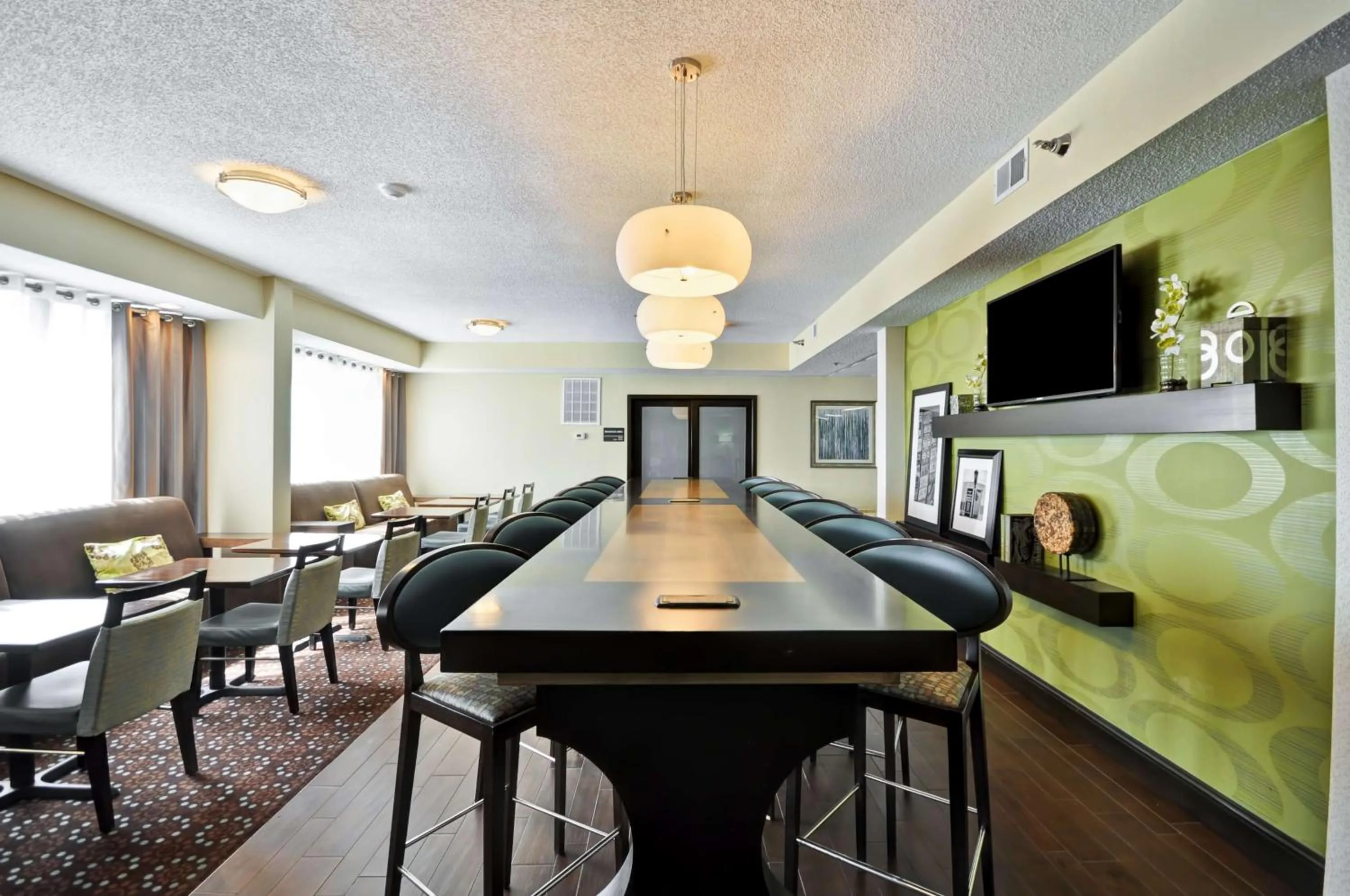 Dining area in Hampton Inn Columbus/Dublin