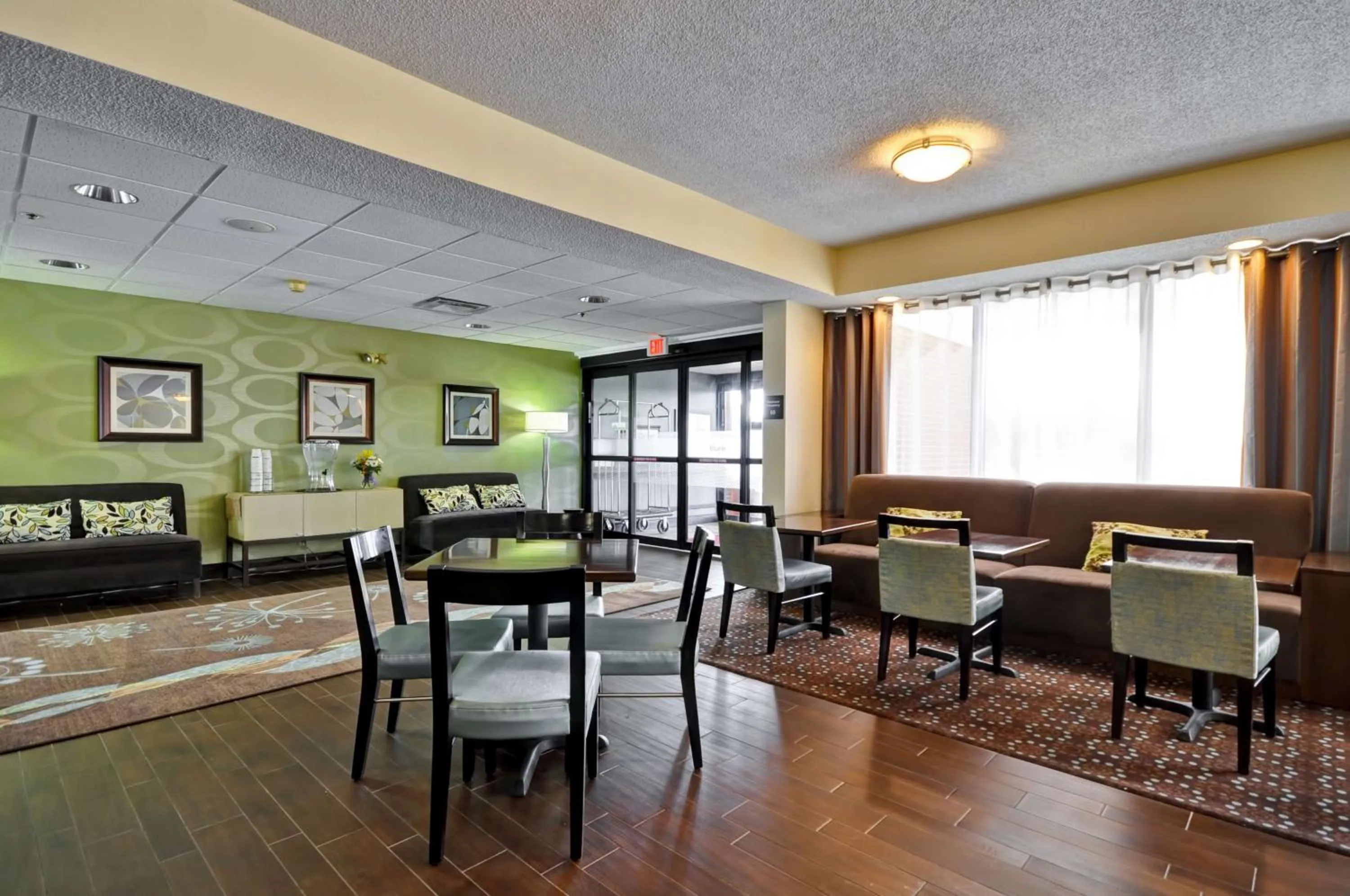 Lobby or reception in Hampton Inn Columbus/Dublin