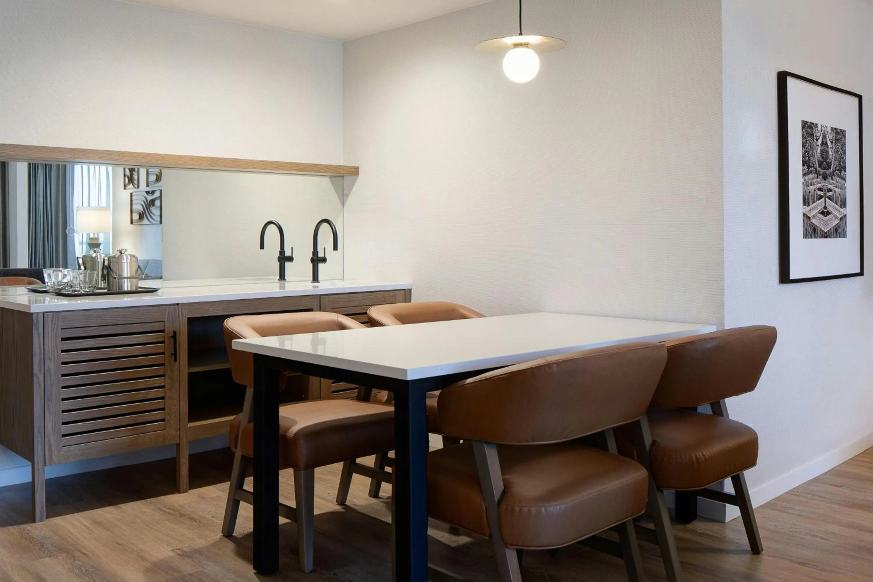 Bedroom in Sheraton Westport Plaza