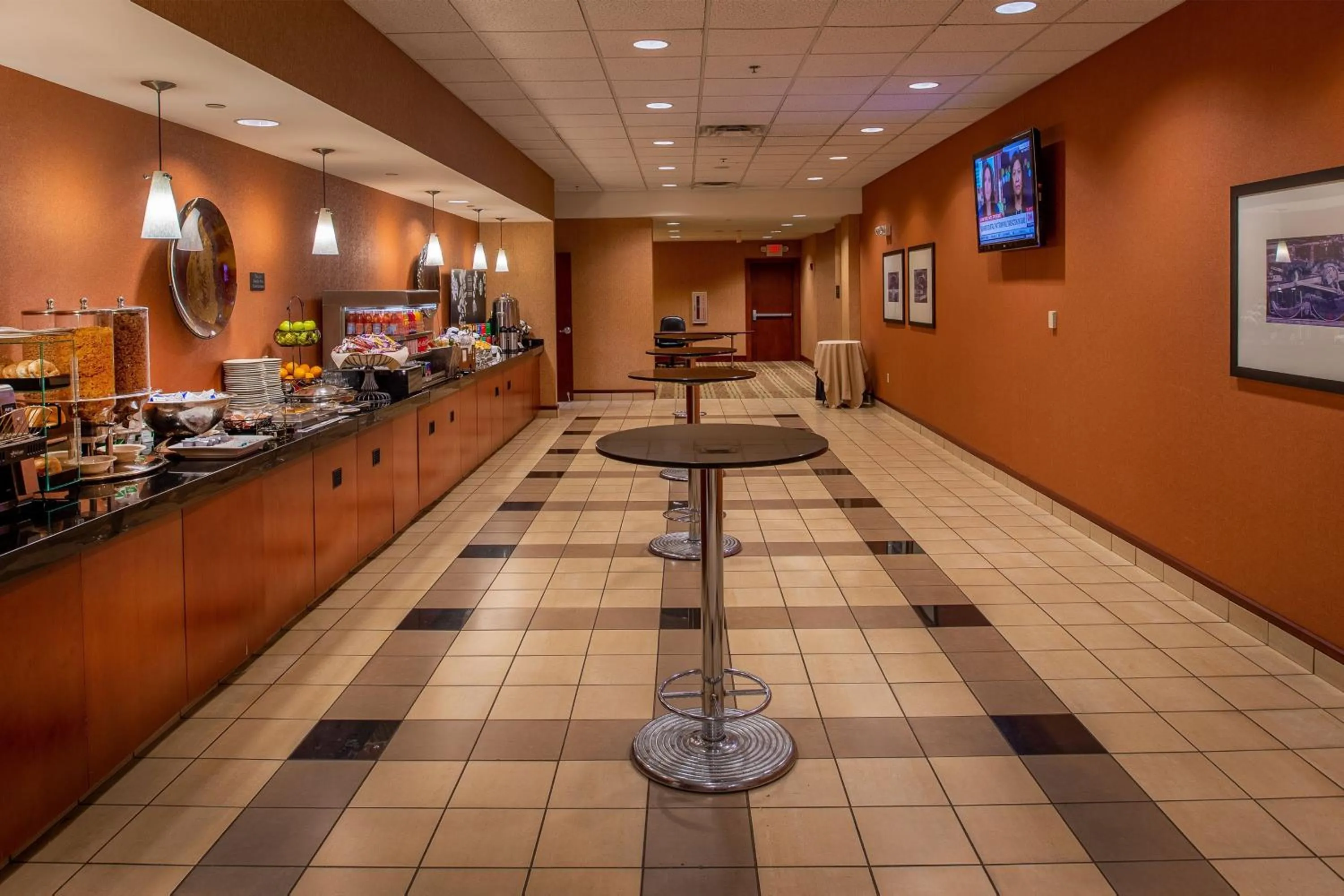 Breakfast in Sheraton Westport Plaza