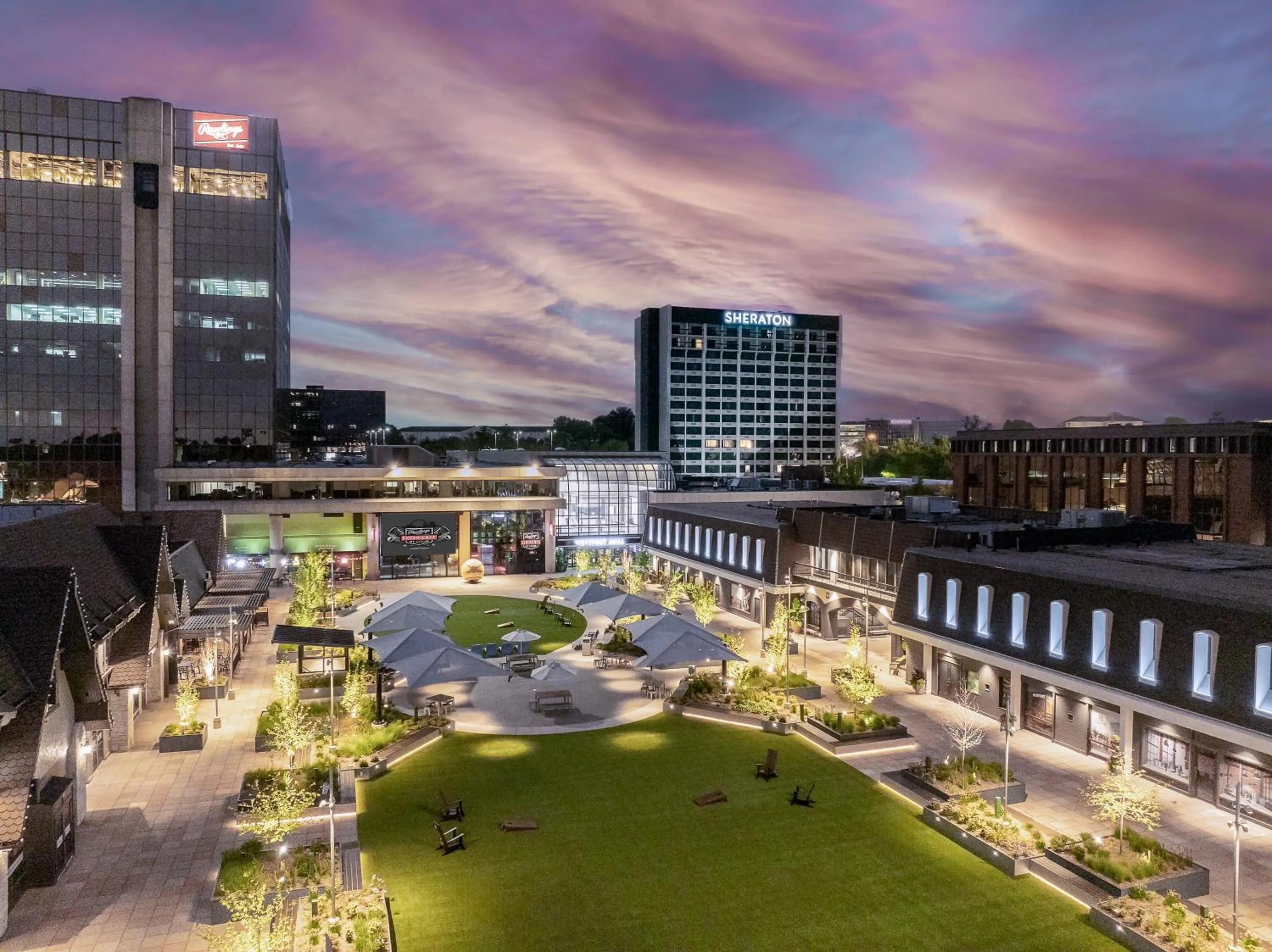 Property building in Sheraton Westport Plaza