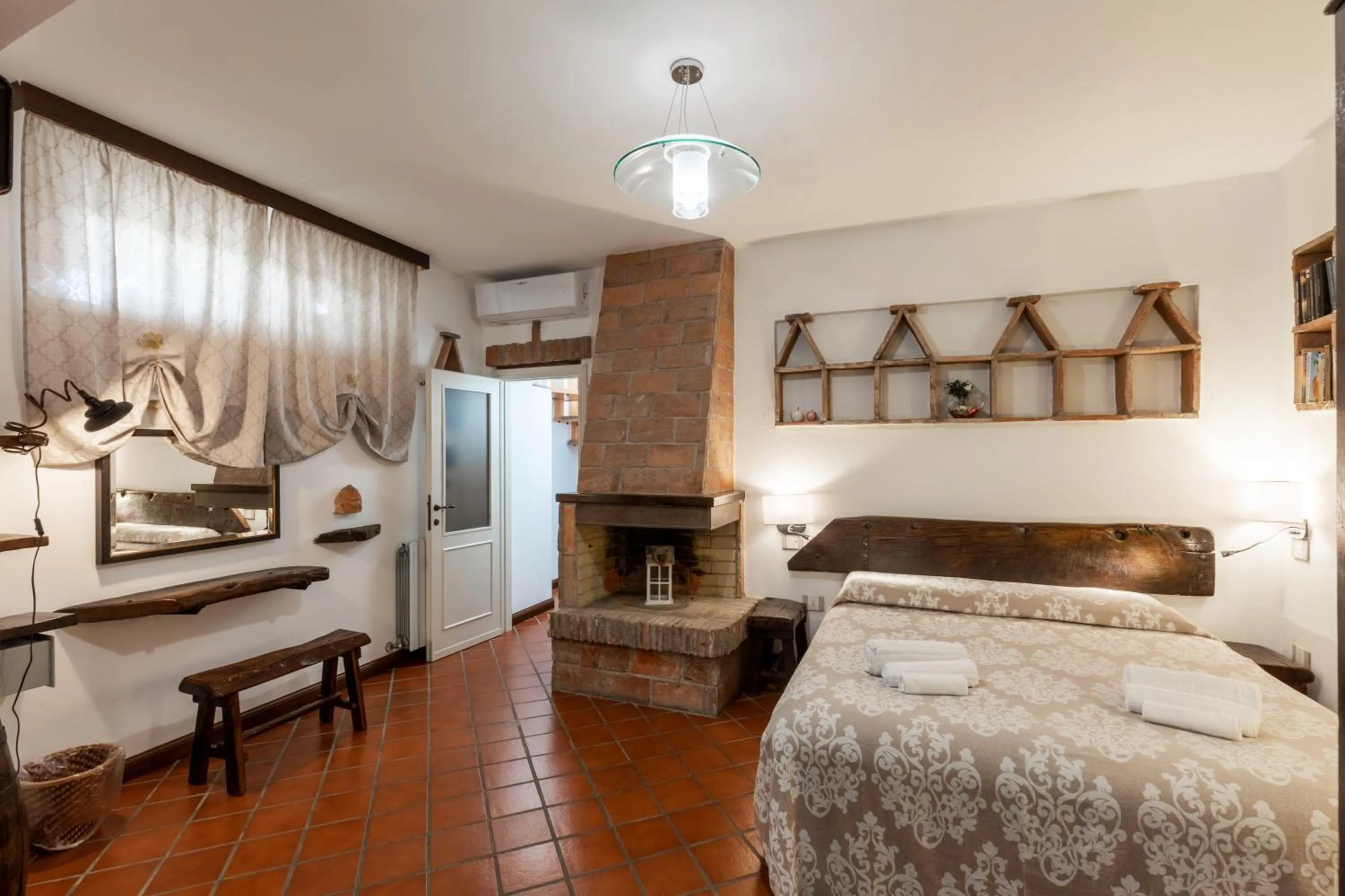 flat iron, Bed in Il Torrione