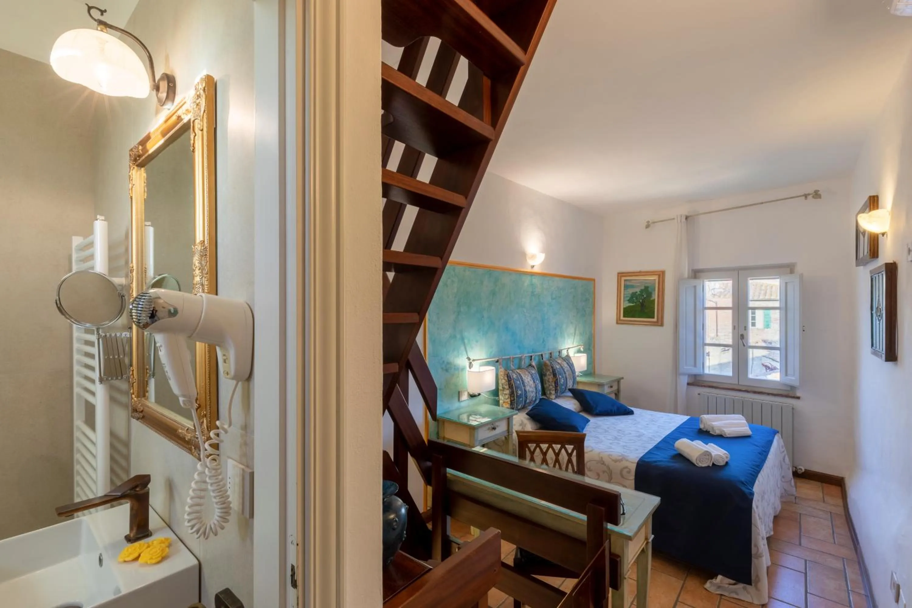 Bathroom, Bed in Il Torrione