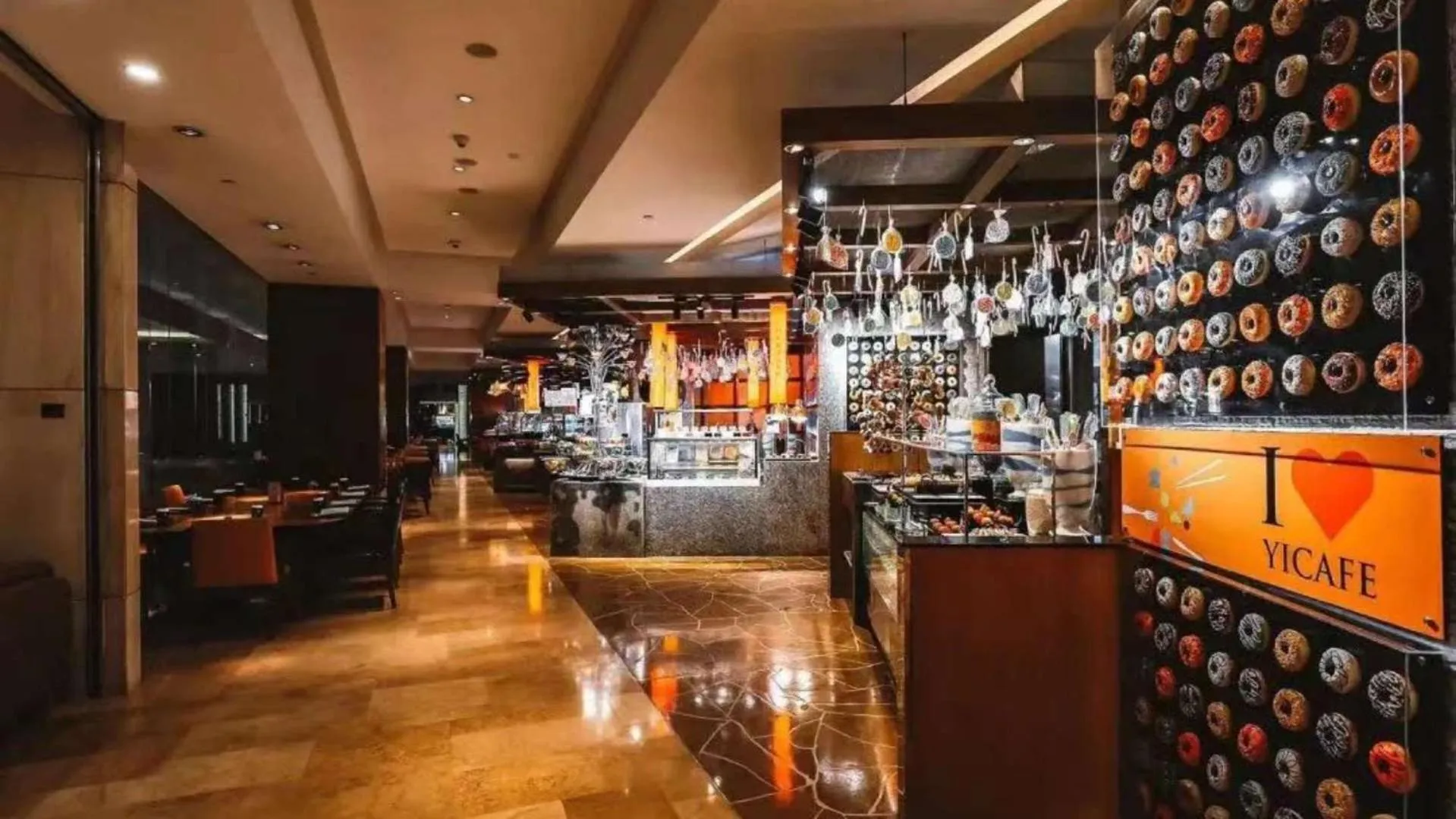 Restaurant/places to eat in Pudong Shangri-La, Shanghai