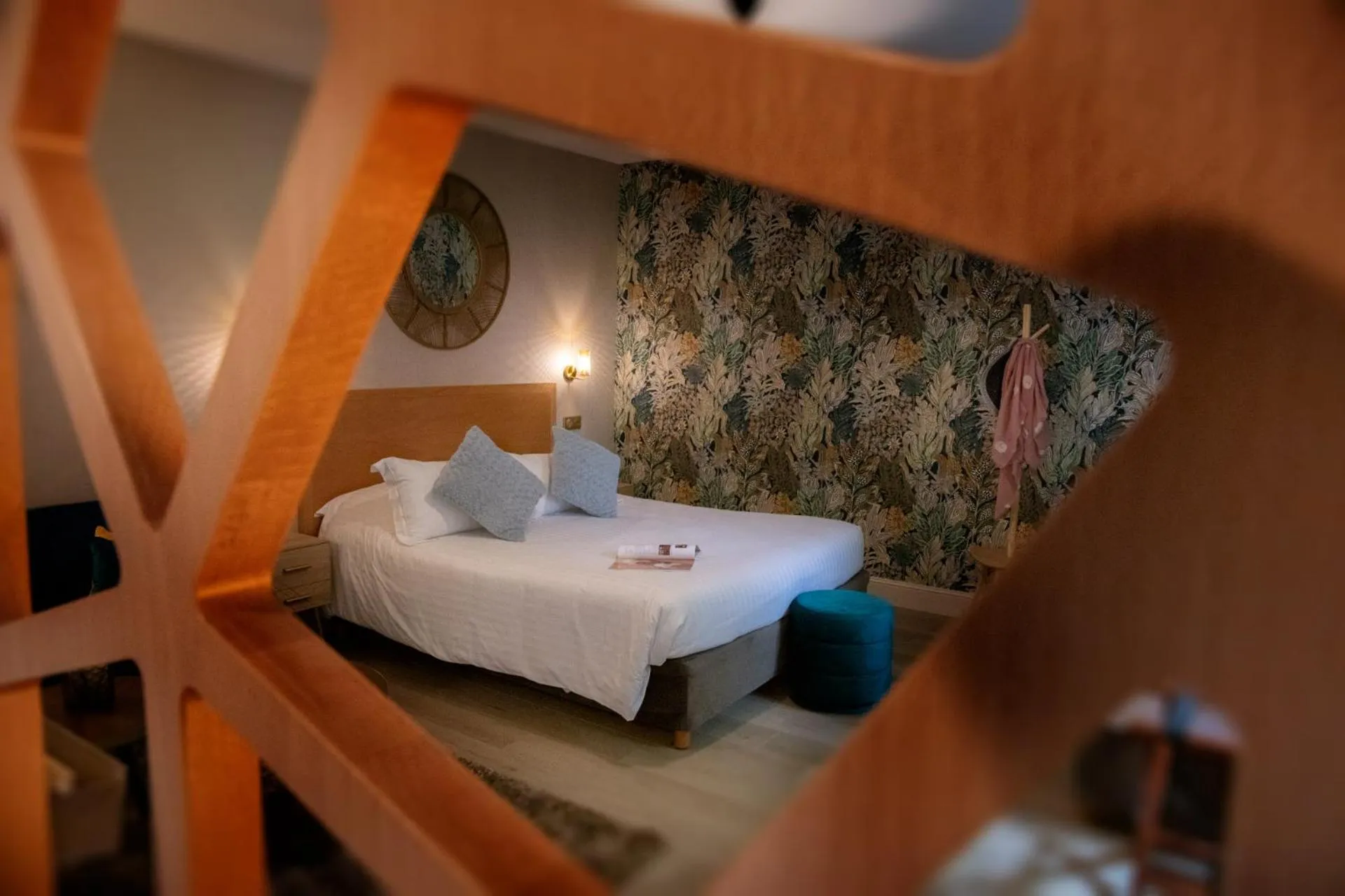 Bed in Logis Hôtel La Brèche - Restaurant Berthelot