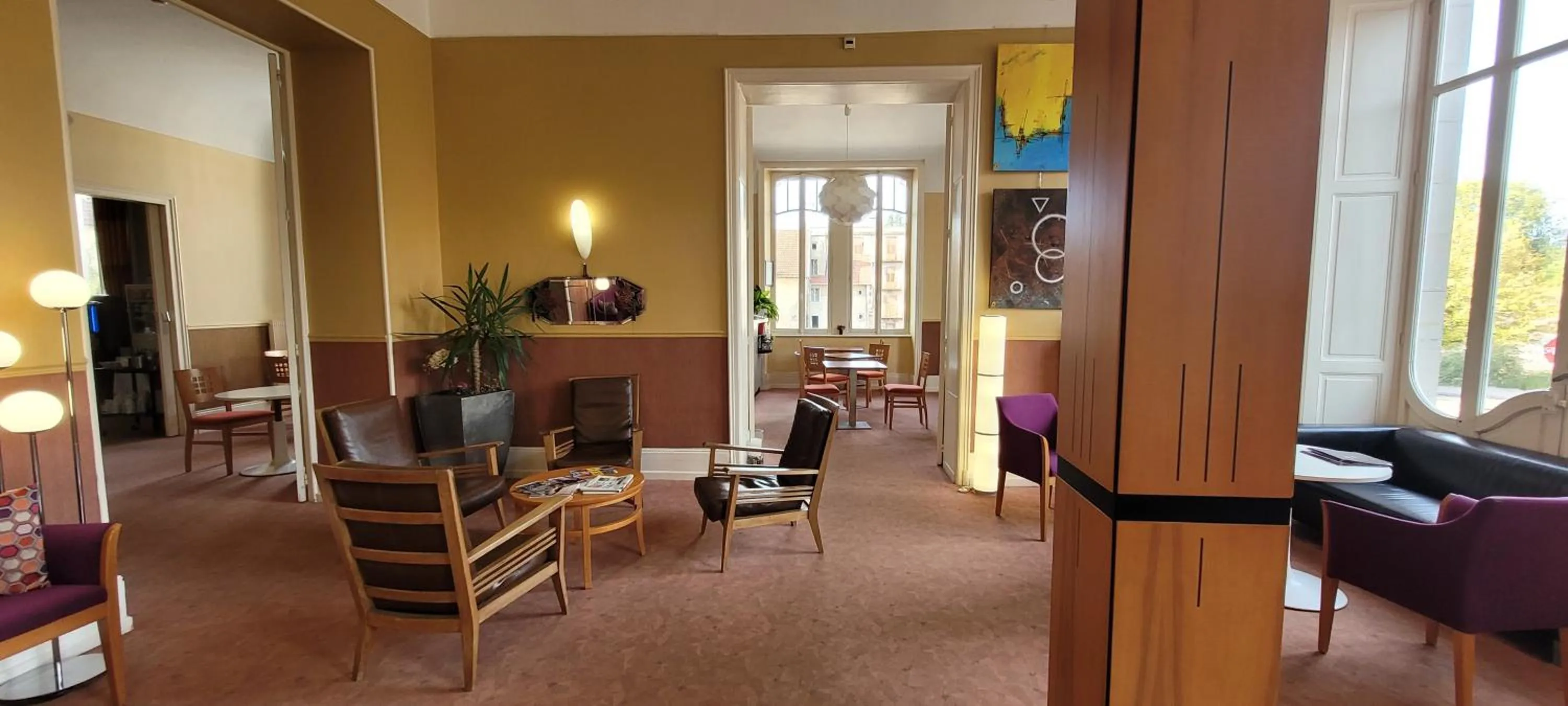 Communal lounge/ TV room in Garden & City Luxeuil Ex Le Métropole et Les Thermes