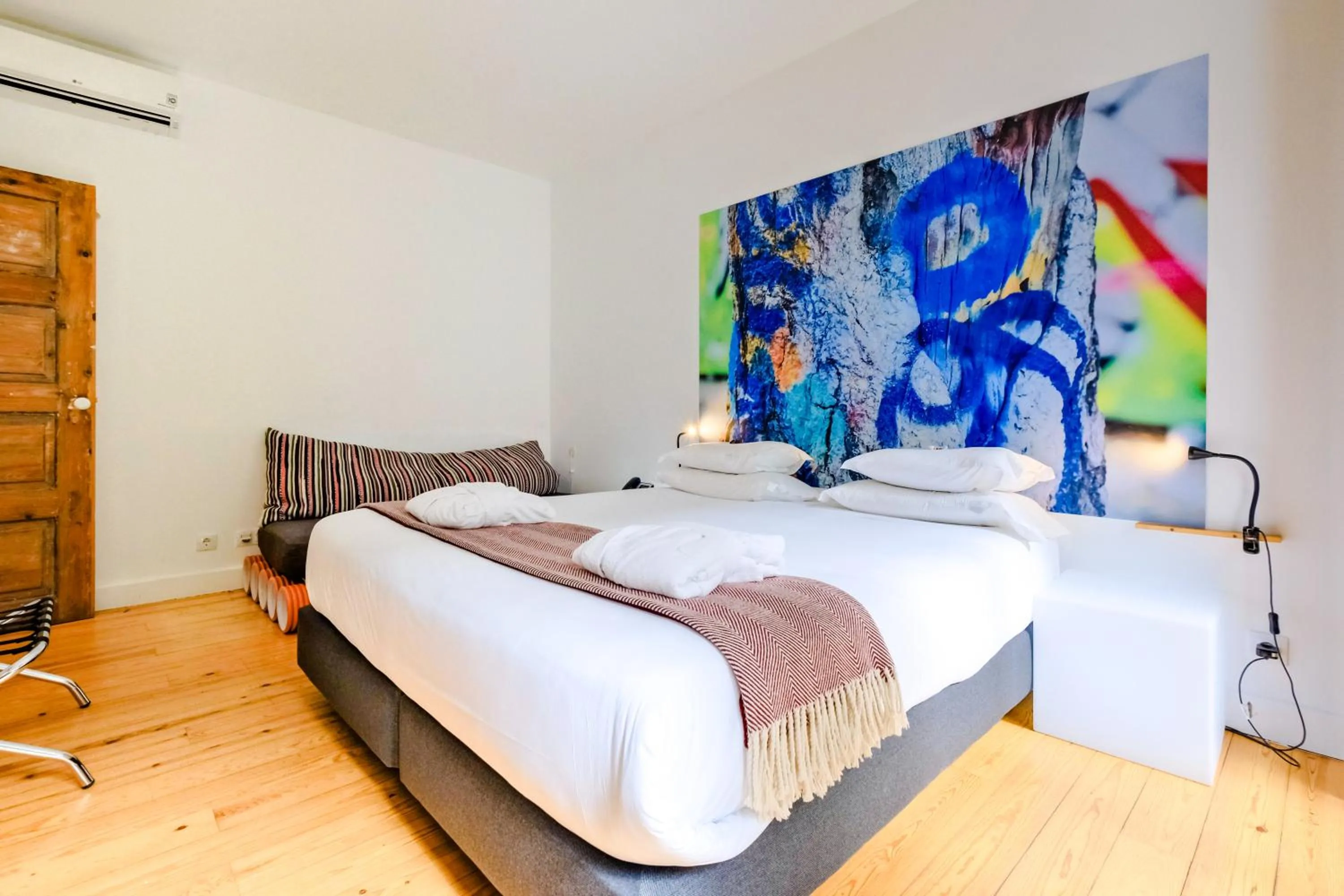 Bed in Chiado Arty Flats