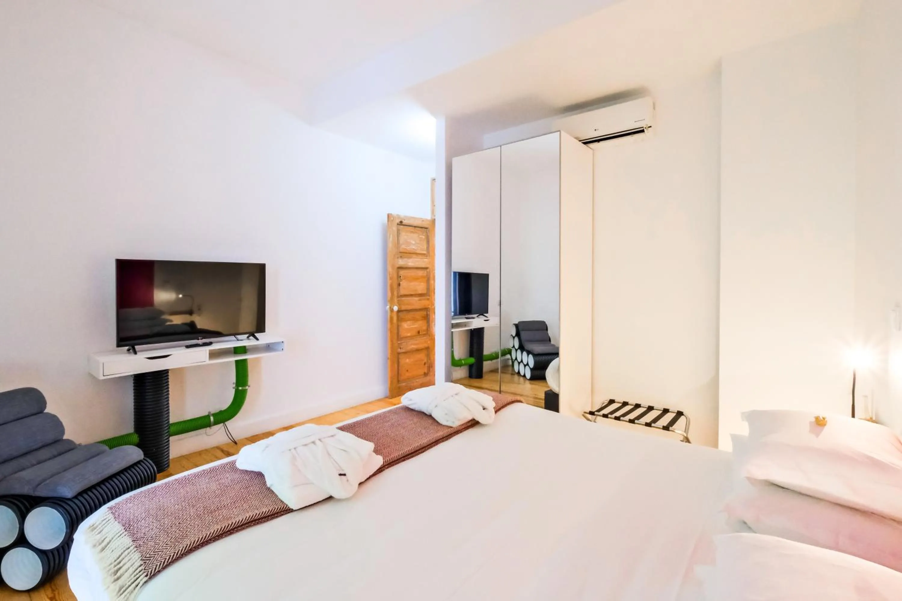 Bed in Chiado Arty Flats