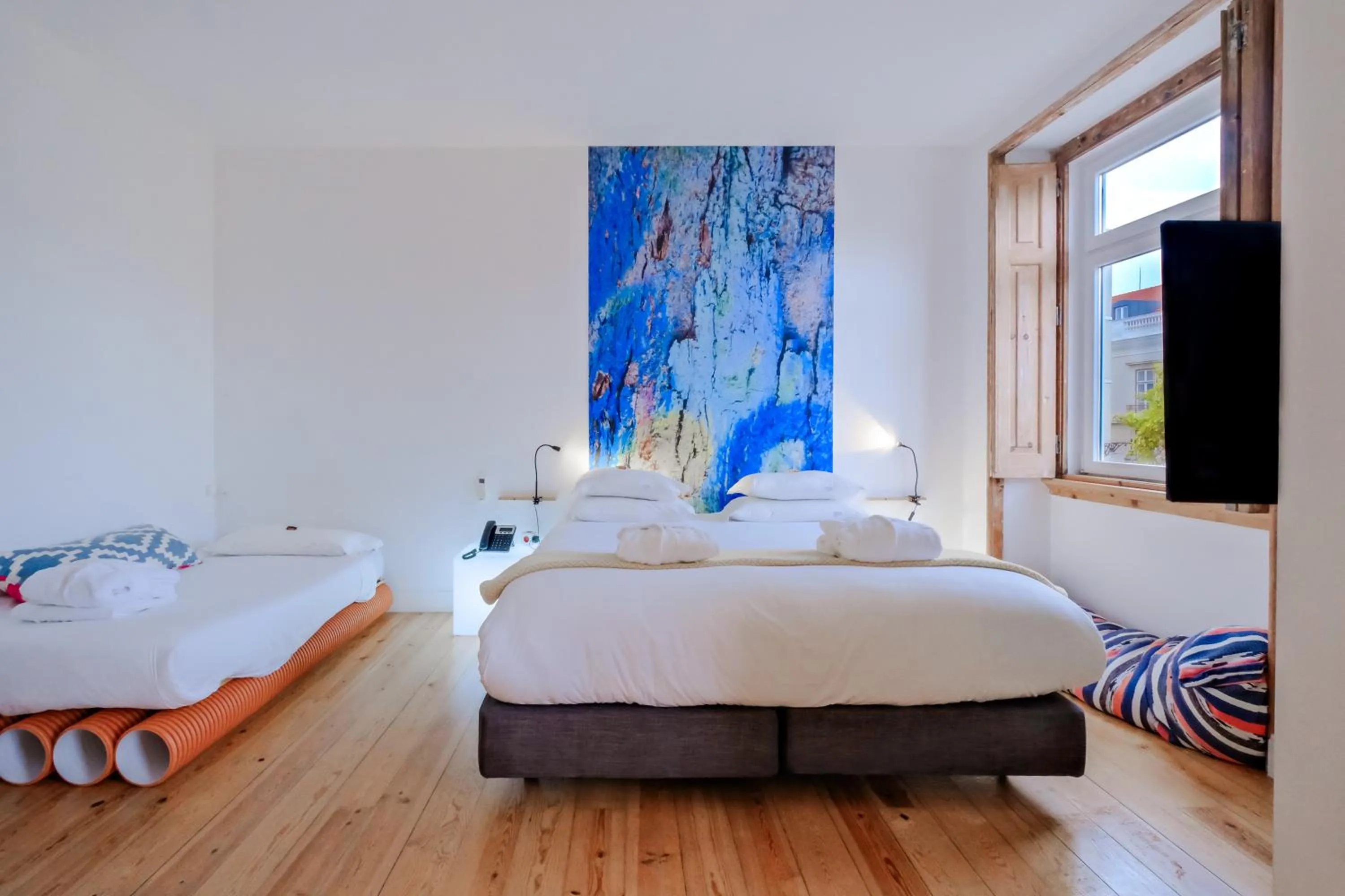 Bed in Chiado Arty Flats