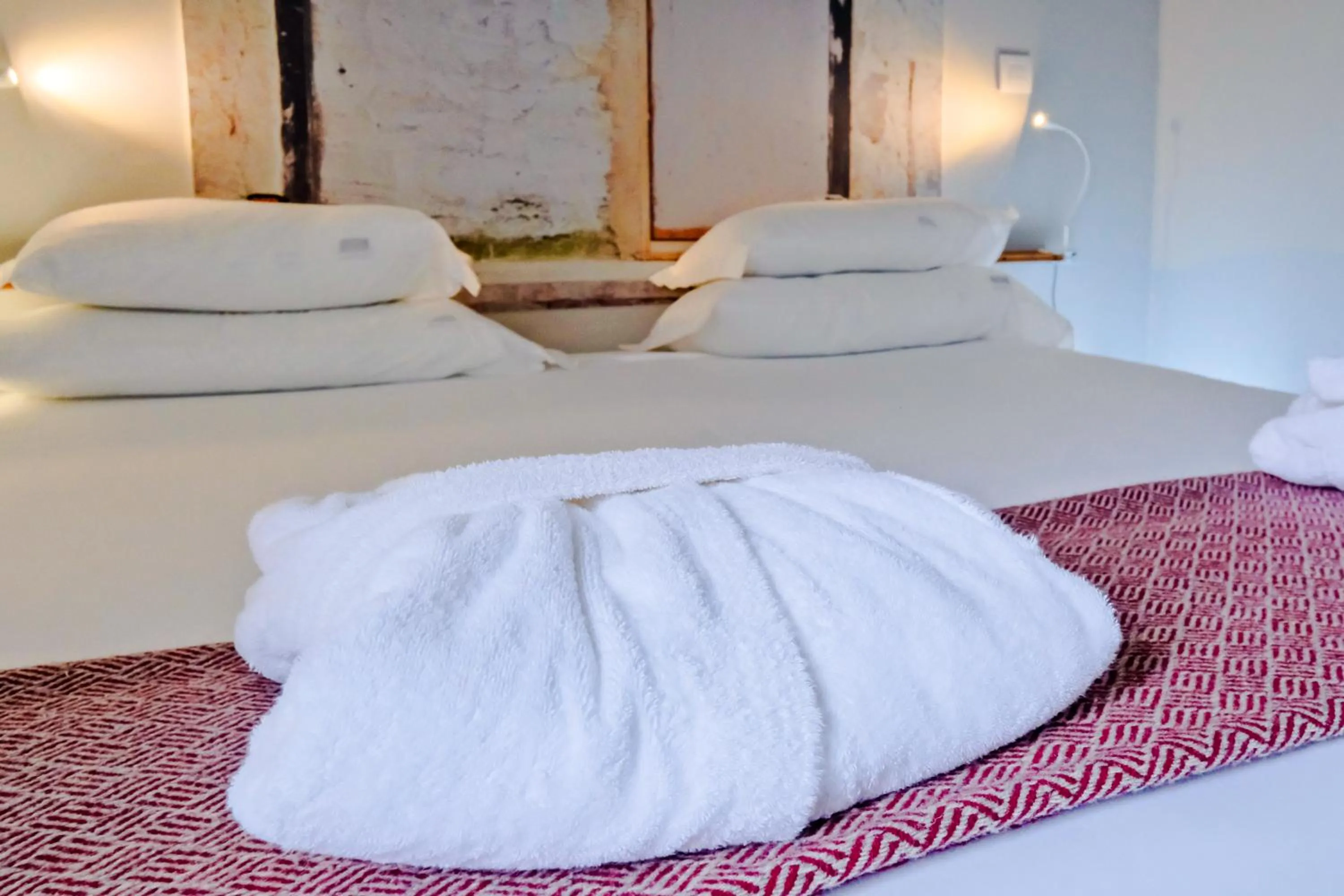 Bed in Chiado Arty Flats