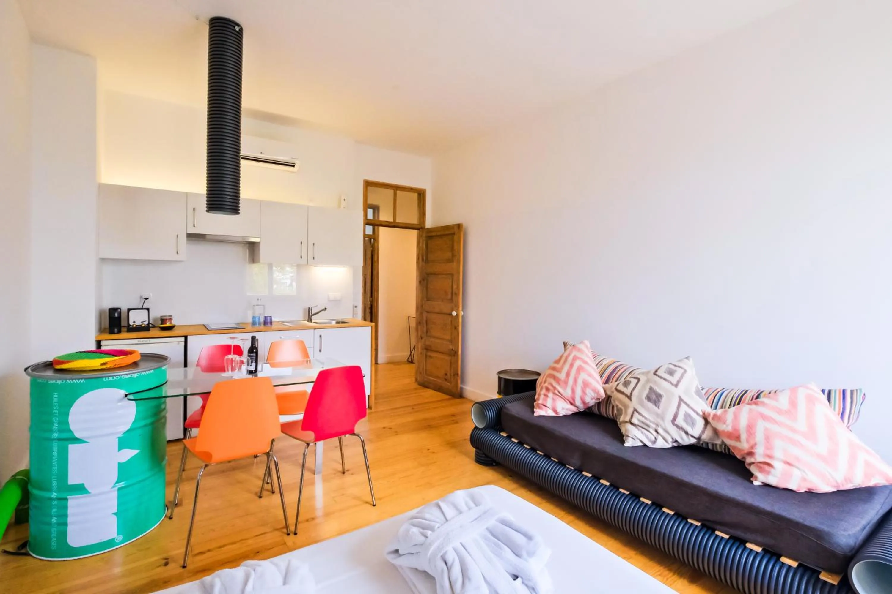 Bed in Chiado Arty Flats