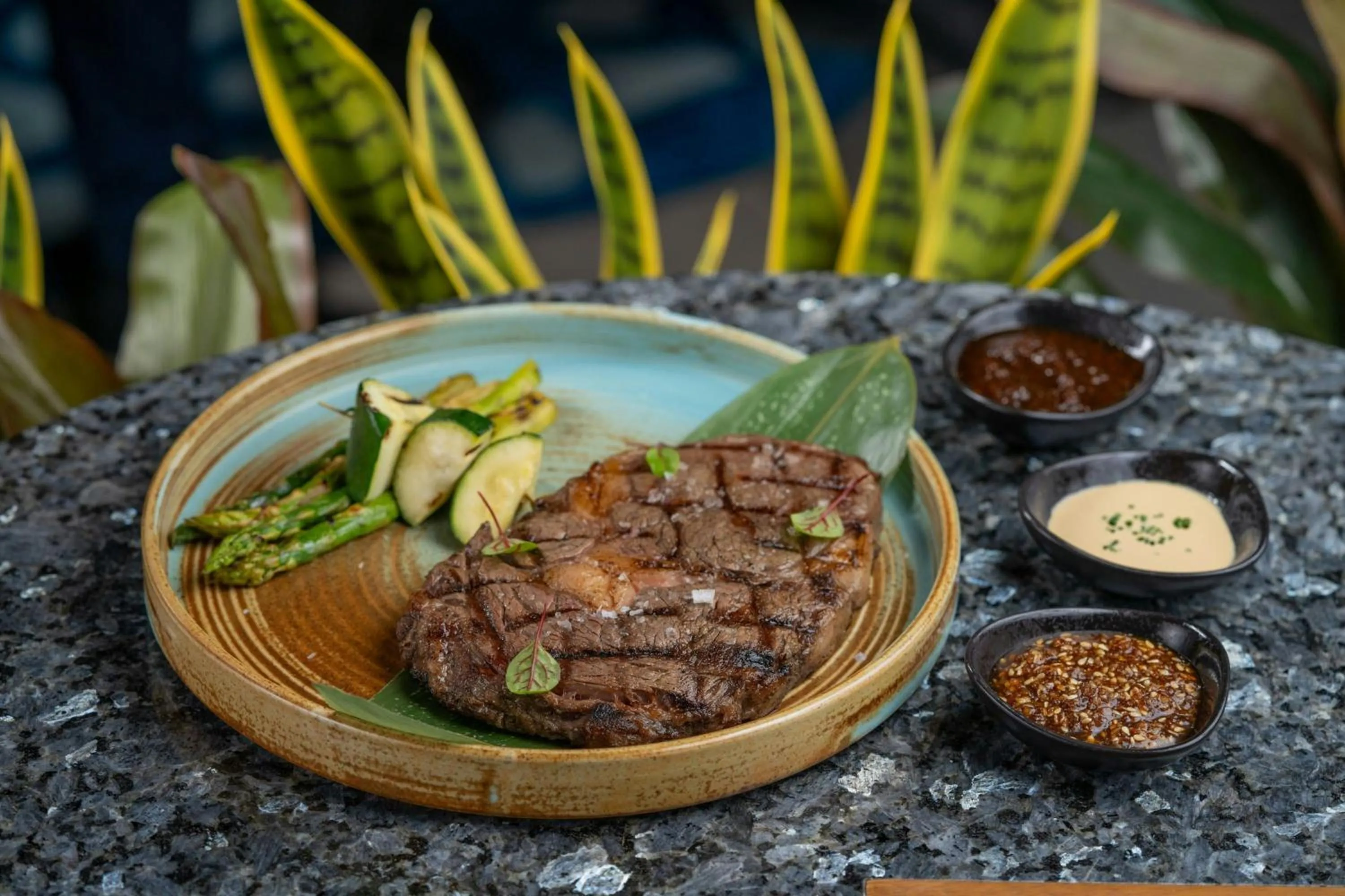 Lounge or bar in Assila, a Luxury Collection Hotel, Apartment Jeddah