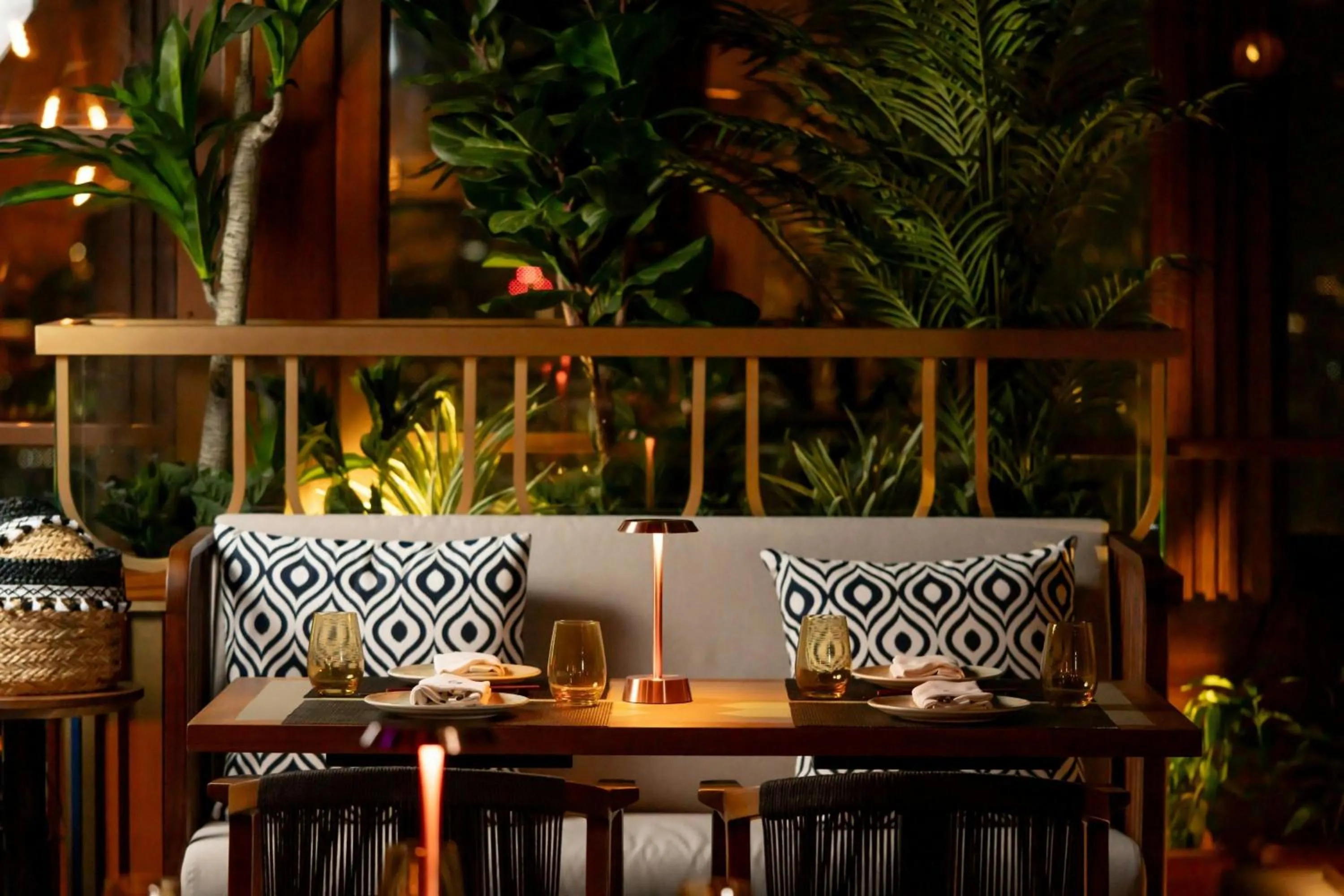 Lounge or bar in Assila, a Luxury Collection Hotel, Apartment Jeddah