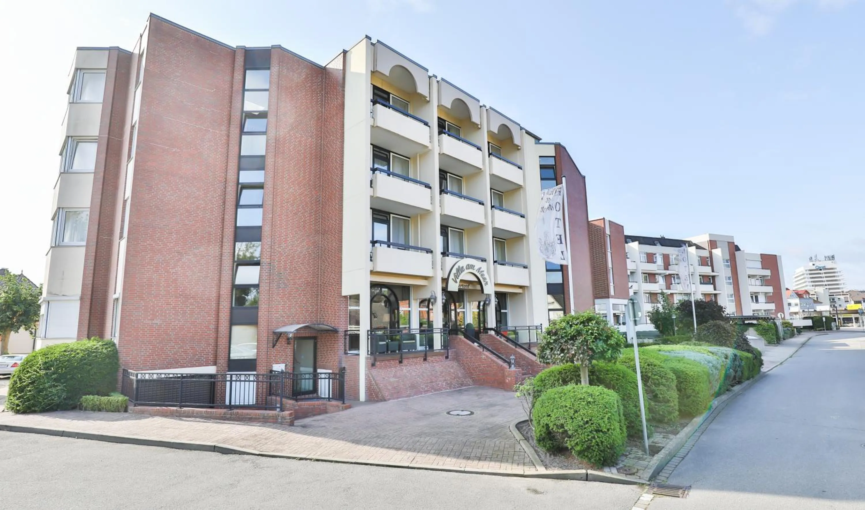 Property building in Villa am Meer