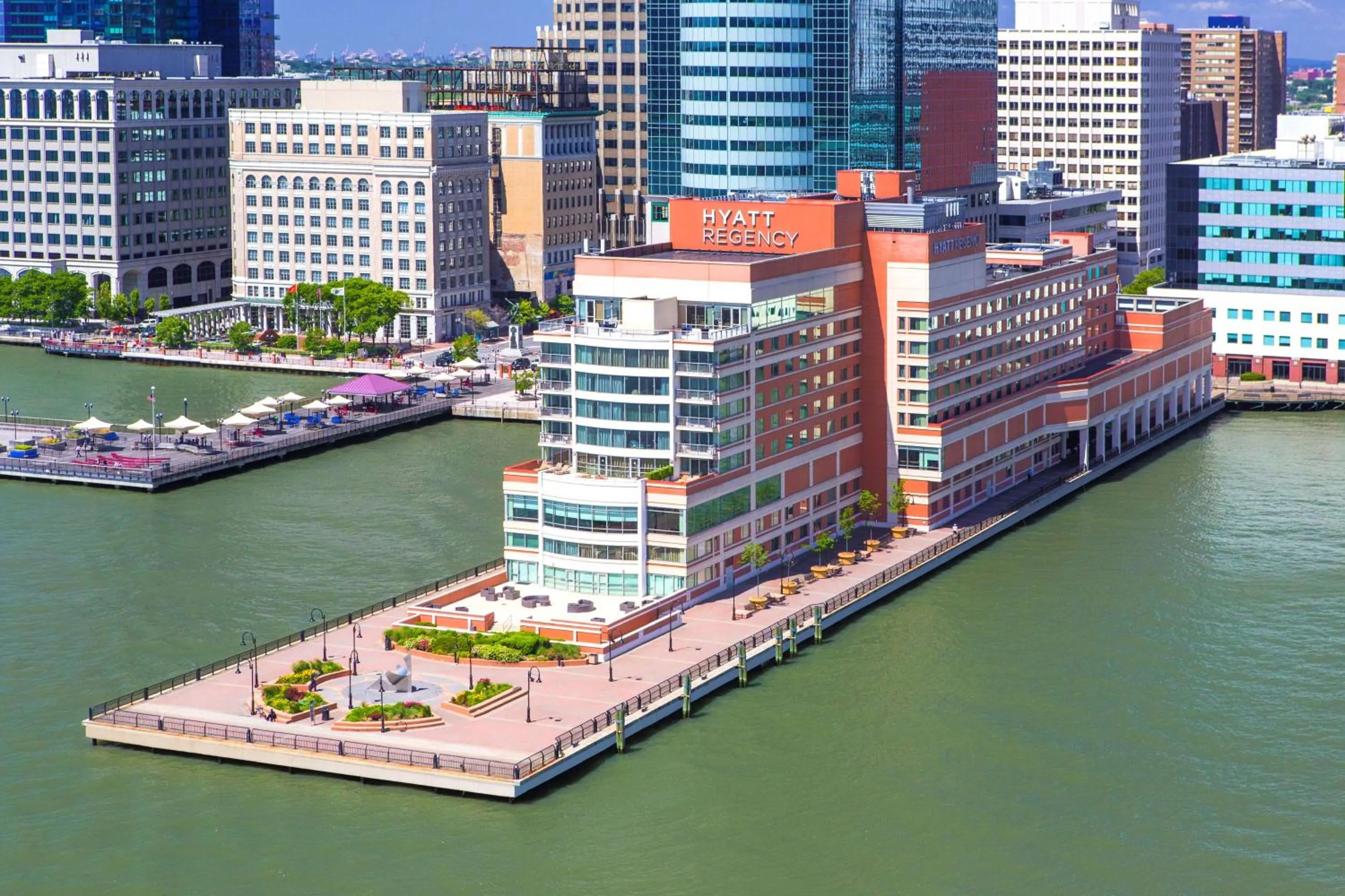 Property building in Hyatt Regency Jersey City on the Hudson